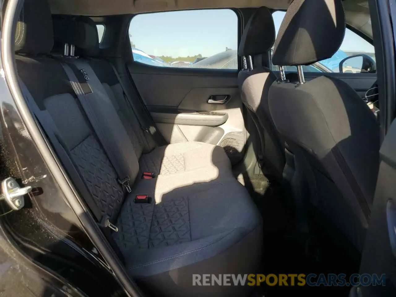 11 fotografías del automóvil dañado 3N8AP6CA6SL306797 NISSAN KICKS 2025