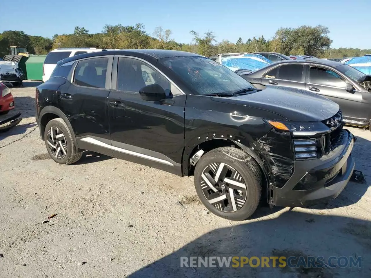 4 fotografías del automóvil dañado 3N8AP6CA6SL306797 NISSAN KICKS 2025
