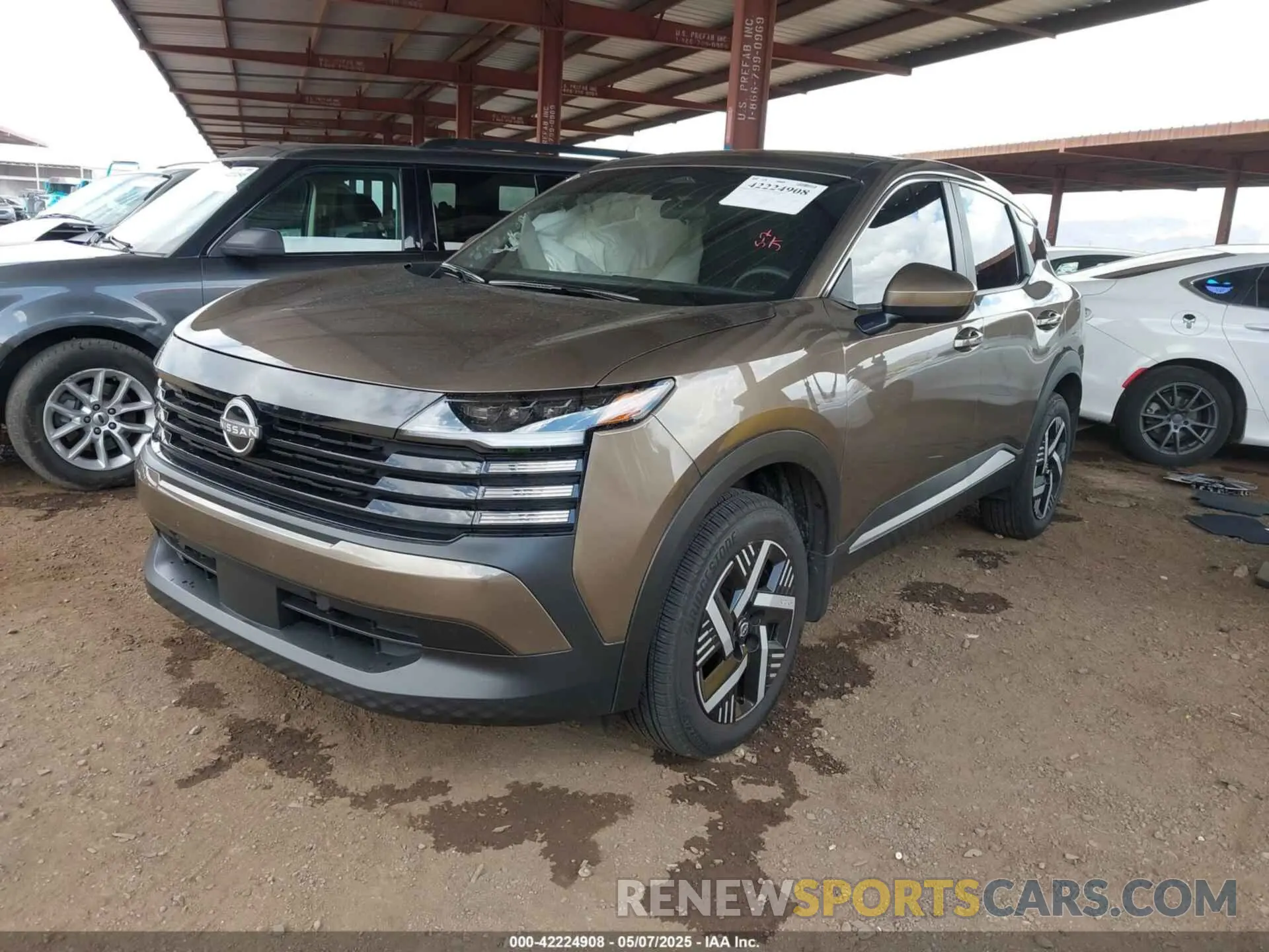 2 fotografías del automóvil dañado 3N8AP6CA7SL311796 NISSAN KICKS 2025