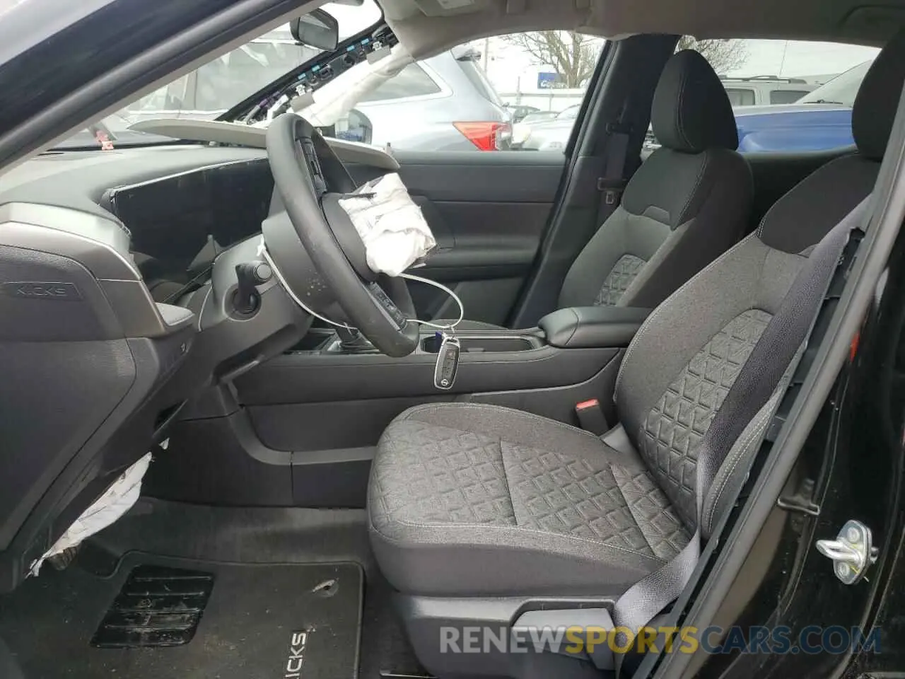 7 fotografías del automóvil dañado 3N8AP6CA9SL318846 NISSAN KICKS 2025