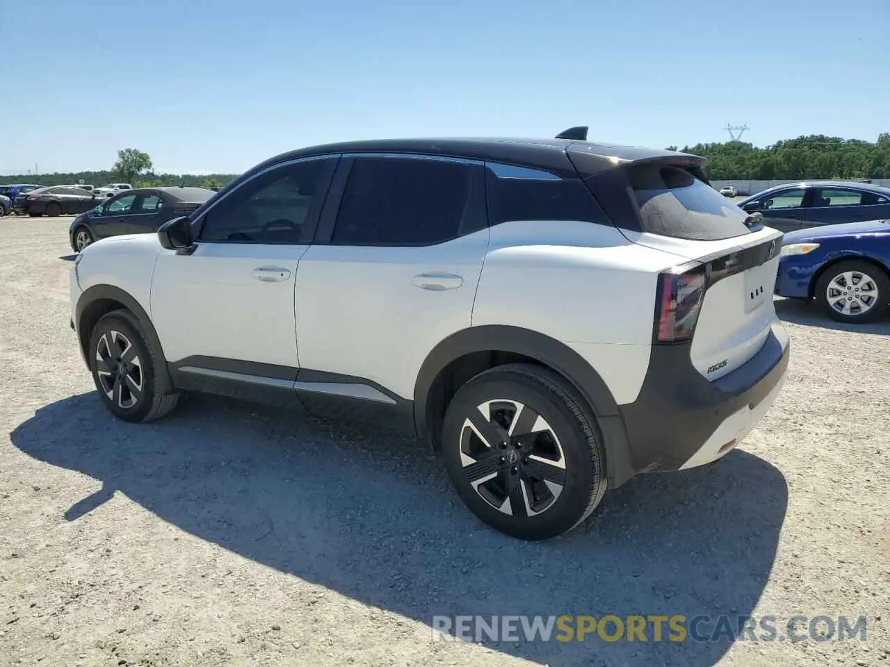 2 fotografías del automóvil dañado 3N8AP6CB2SL342706 NISSAN KICKS 2025