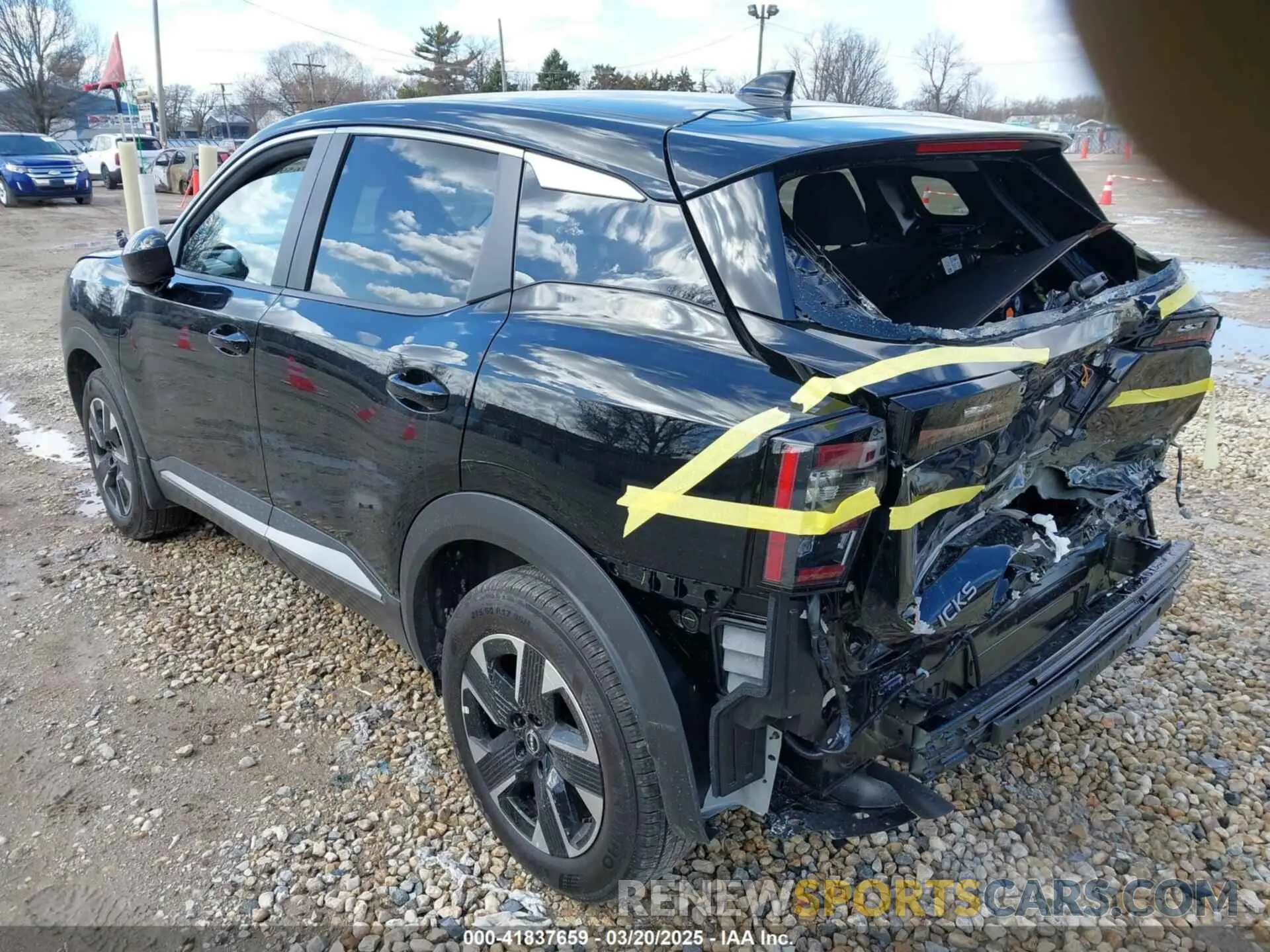 3 fotografías del automóvil dañado 3N8AP6CB5SL311157 NISSAN KICKS 2025