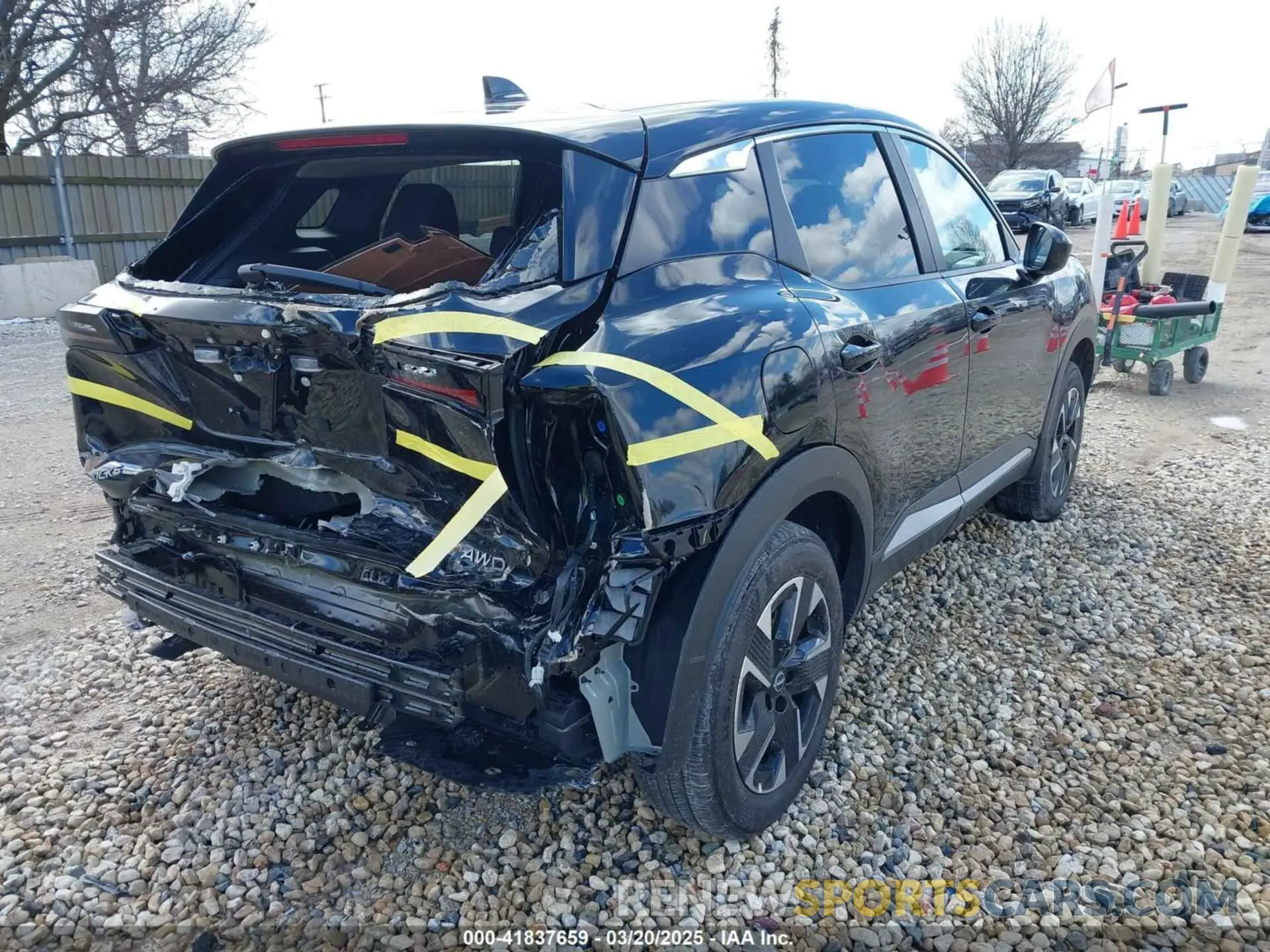 4 fotografías del automóvil dañado 3N8AP6CB5SL311157 NISSAN KICKS 2025
