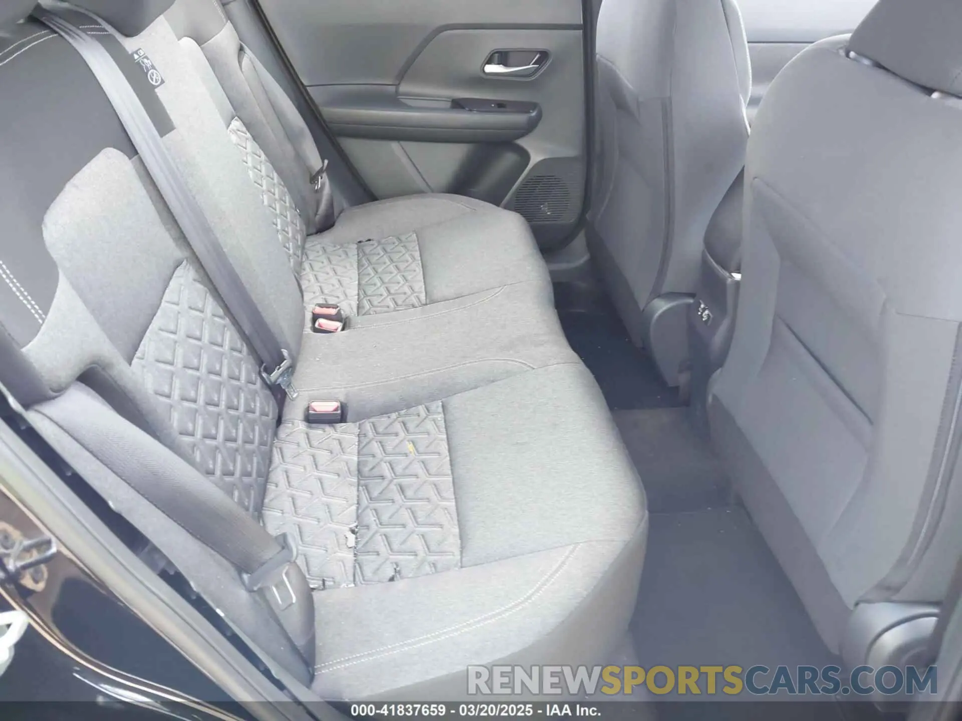 8 fotografías del automóvil dañado 3N8AP6CB5SL311157 NISSAN KICKS 2025