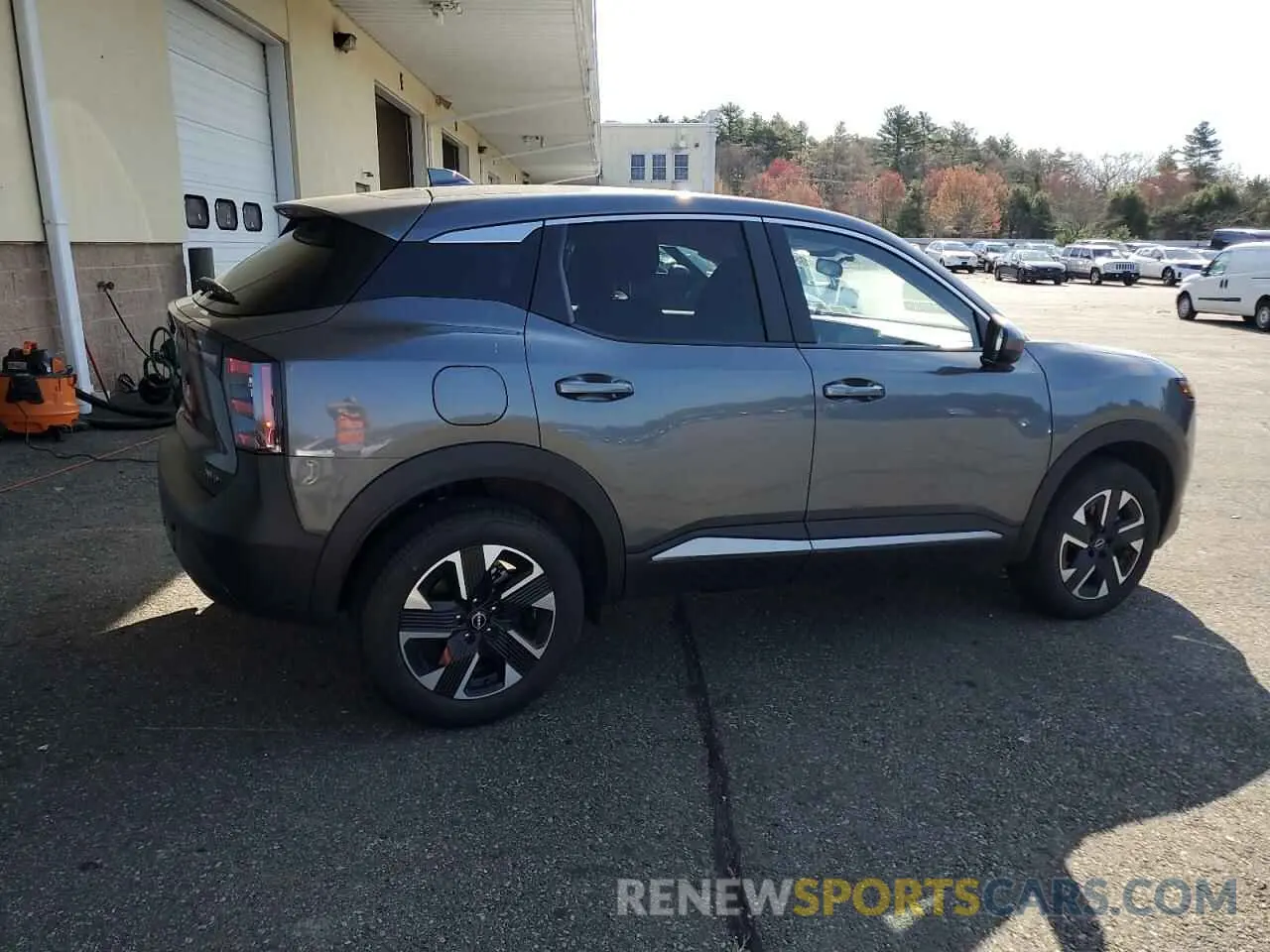 3 fotografías del automóvil dañado 3N8AP6CB5SL380348 NISSAN KICKS 2025