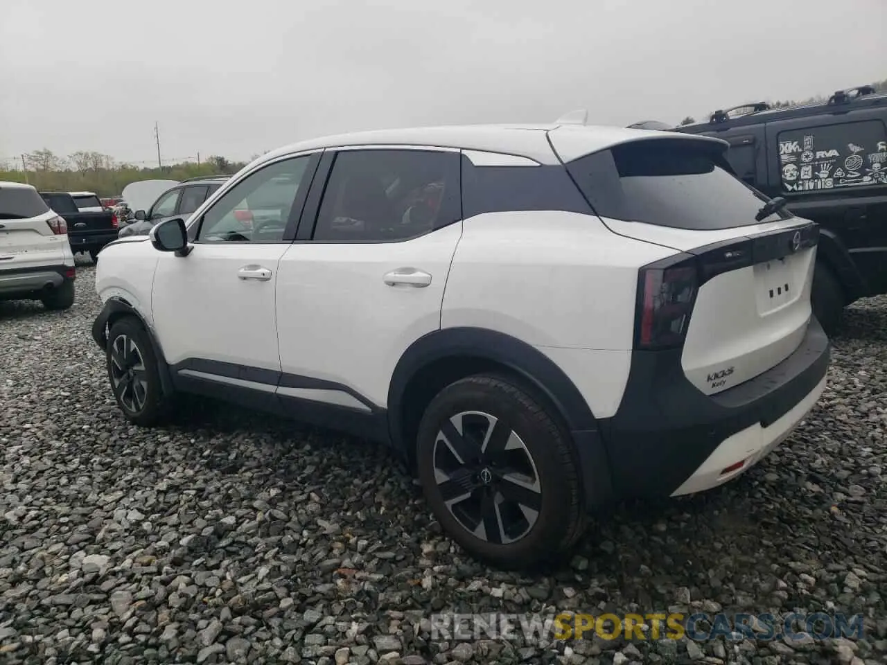 2 fotografías del automóvil dañado 3N8AP6CB6SL300460 NISSAN KICKS 2025