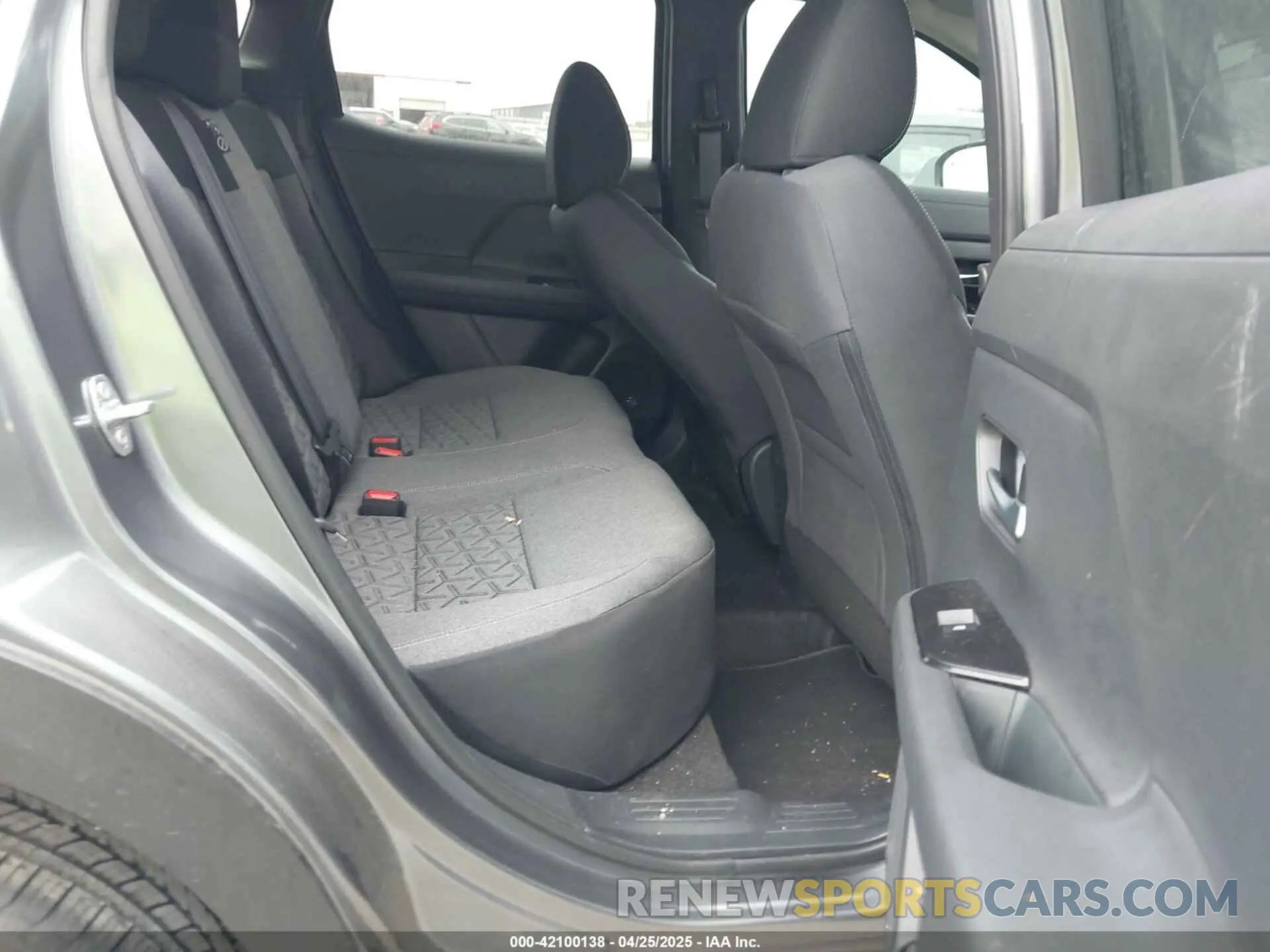 8 fotografías del automóvil dañado 3N8AP6CB6SL363493 NISSAN KICKS 2025