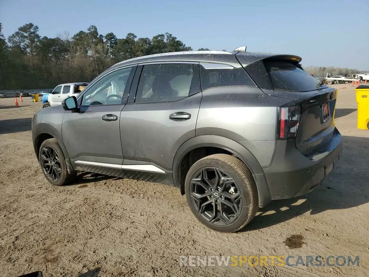 2 fotografías del automóvil dañado 3N8AP6DA9SL321759 NISSAN KICKS 2025