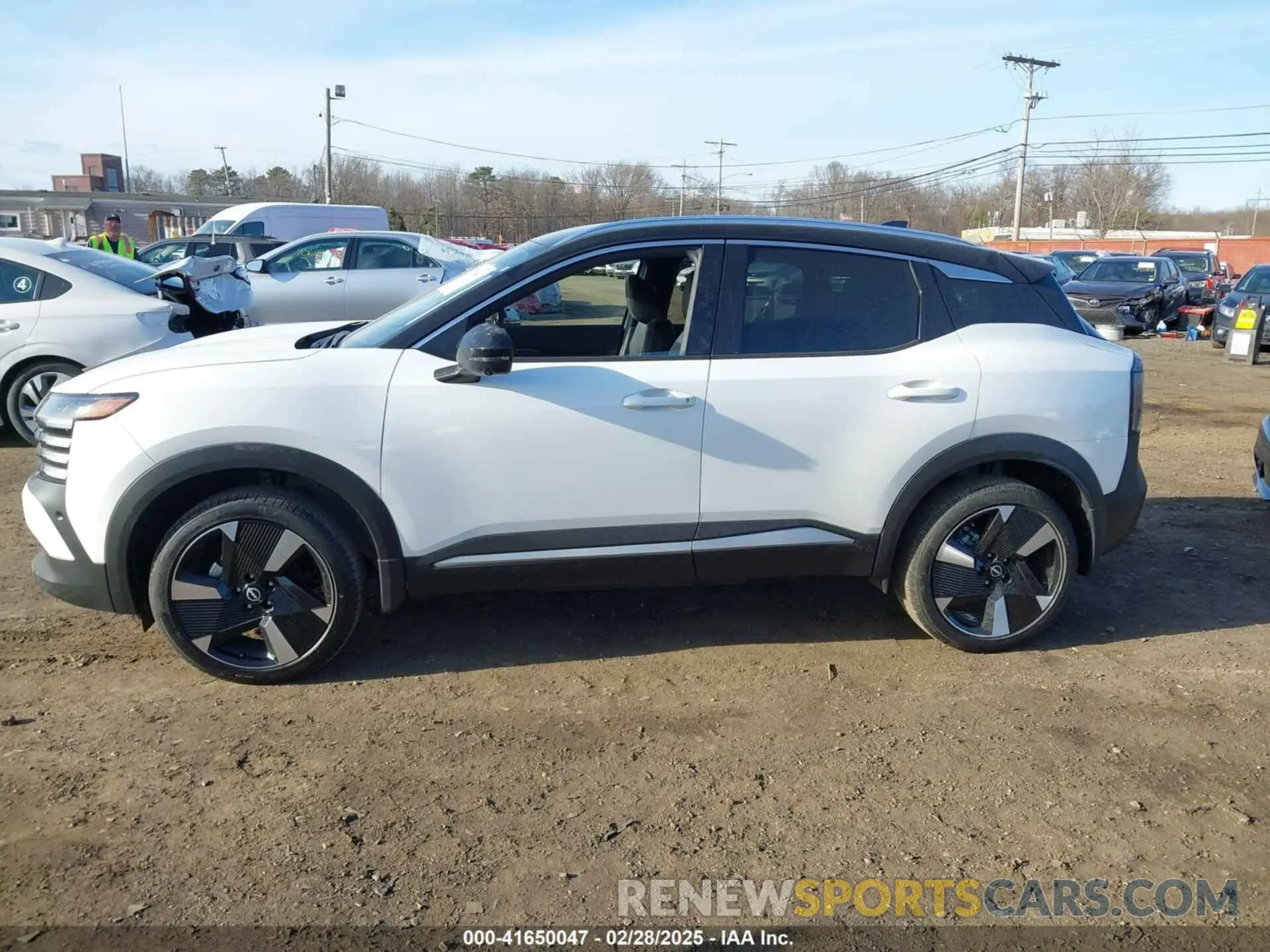 14 fotografías del automóvil dañado 3N8AP6DB5SL308659 NISSAN KICKS 2025
