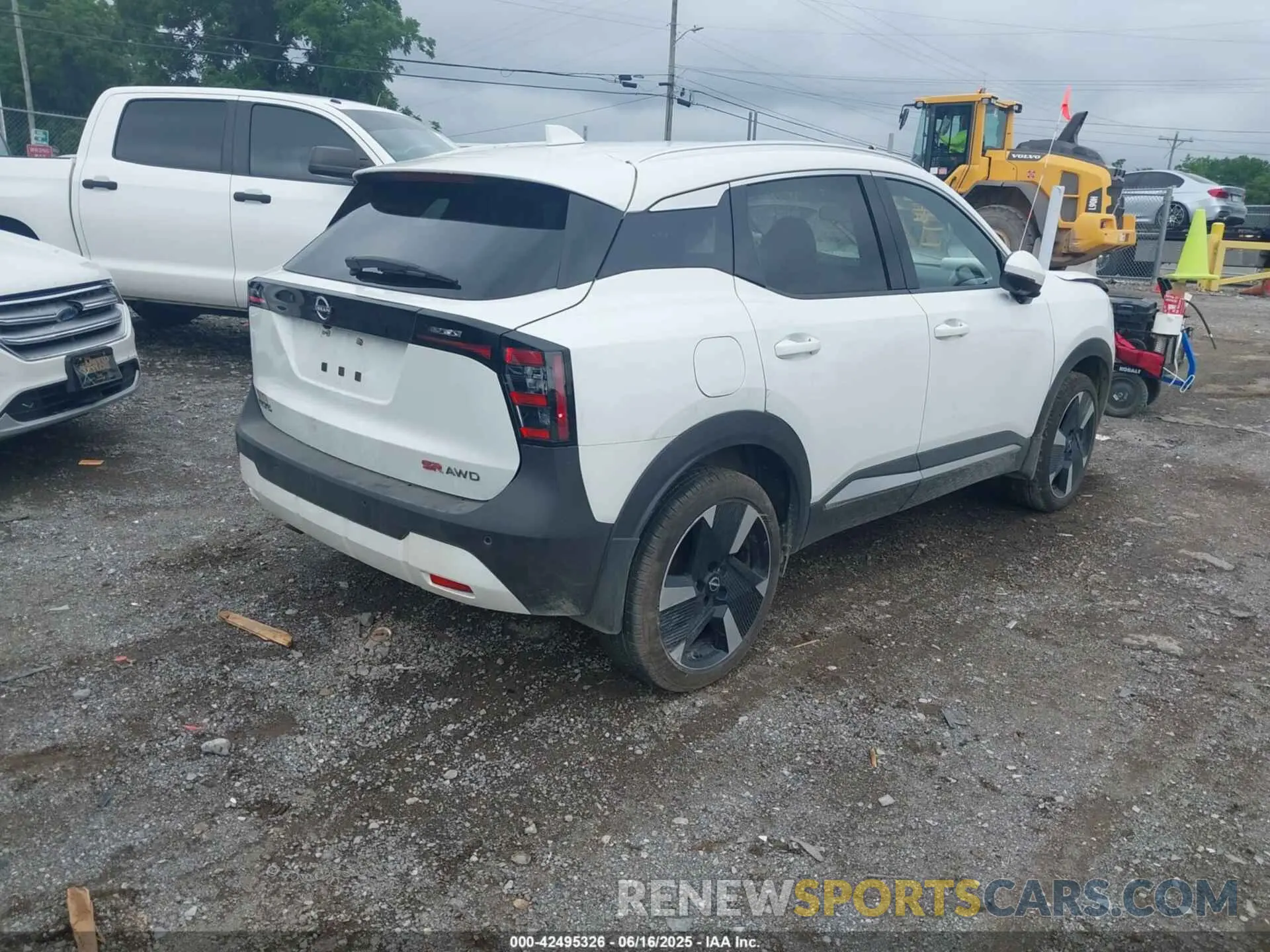 4 fotografías del automóvil dañado 3N8AP6DB9SL348498 NISSAN KICKS 2025