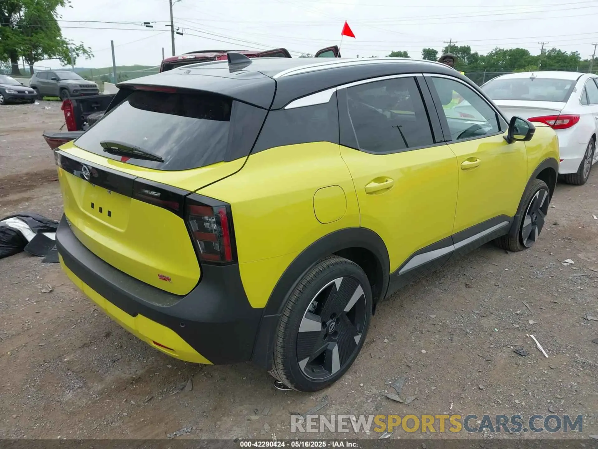 4 fotografías del automóvil dañado 3N8AP6DC9SL350020 NISSAN KICKS 2025