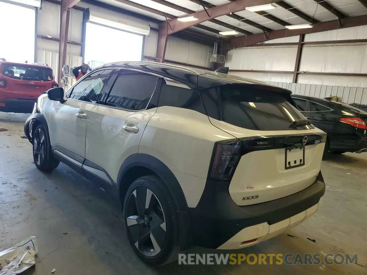 2 fotografías del automóvil dañado 3N8AP6DCXSL307662 NISSAN KICKS 2025