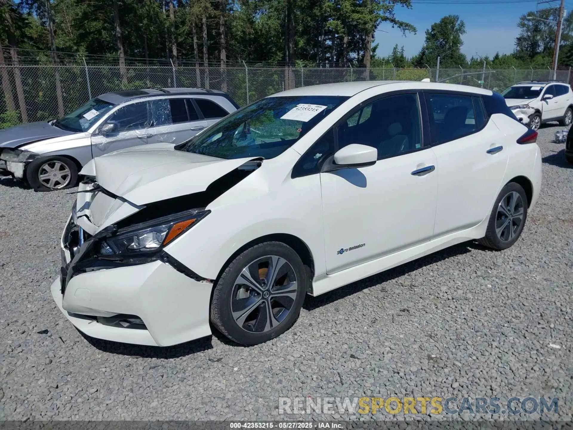 2 fotografías del automóvil dañado 1N4AZ1CP0KC314523 NISSAN LEAF 2019