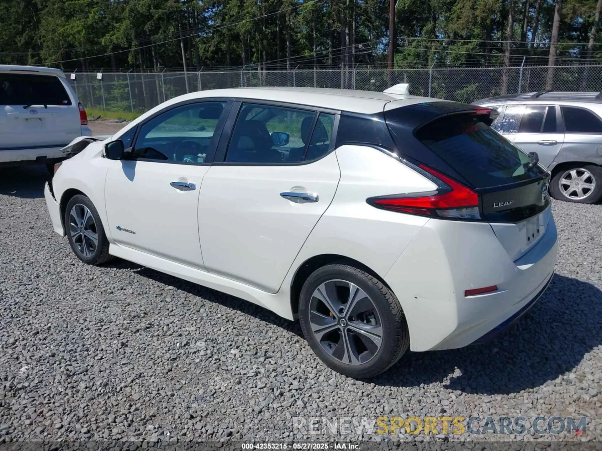 3 fotografías del automóvil dañado 1N4AZ1CP0KC314523 NISSAN LEAF 2019