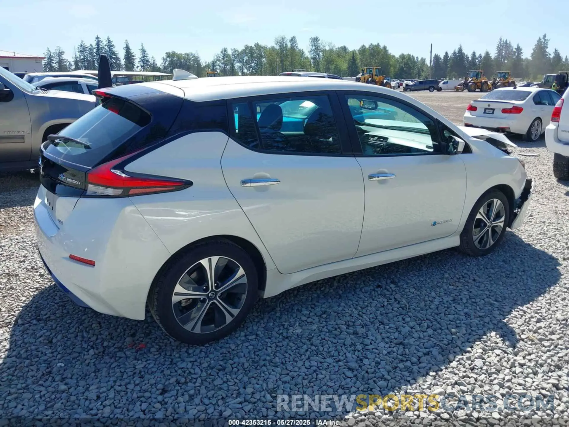 4 fotografías del automóvil dañado 1N4AZ1CP0KC314523 NISSAN LEAF 2019