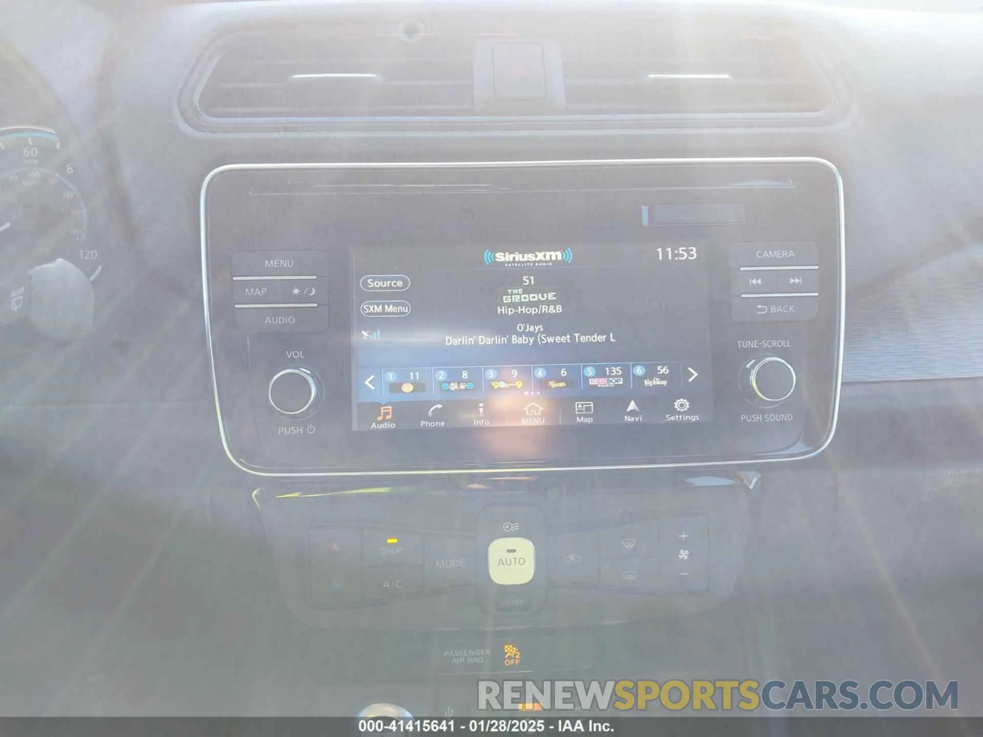 18 fotografías del automóvil dañado 1N4AZ1CP3KC305704 NISSAN LEAF 2019
