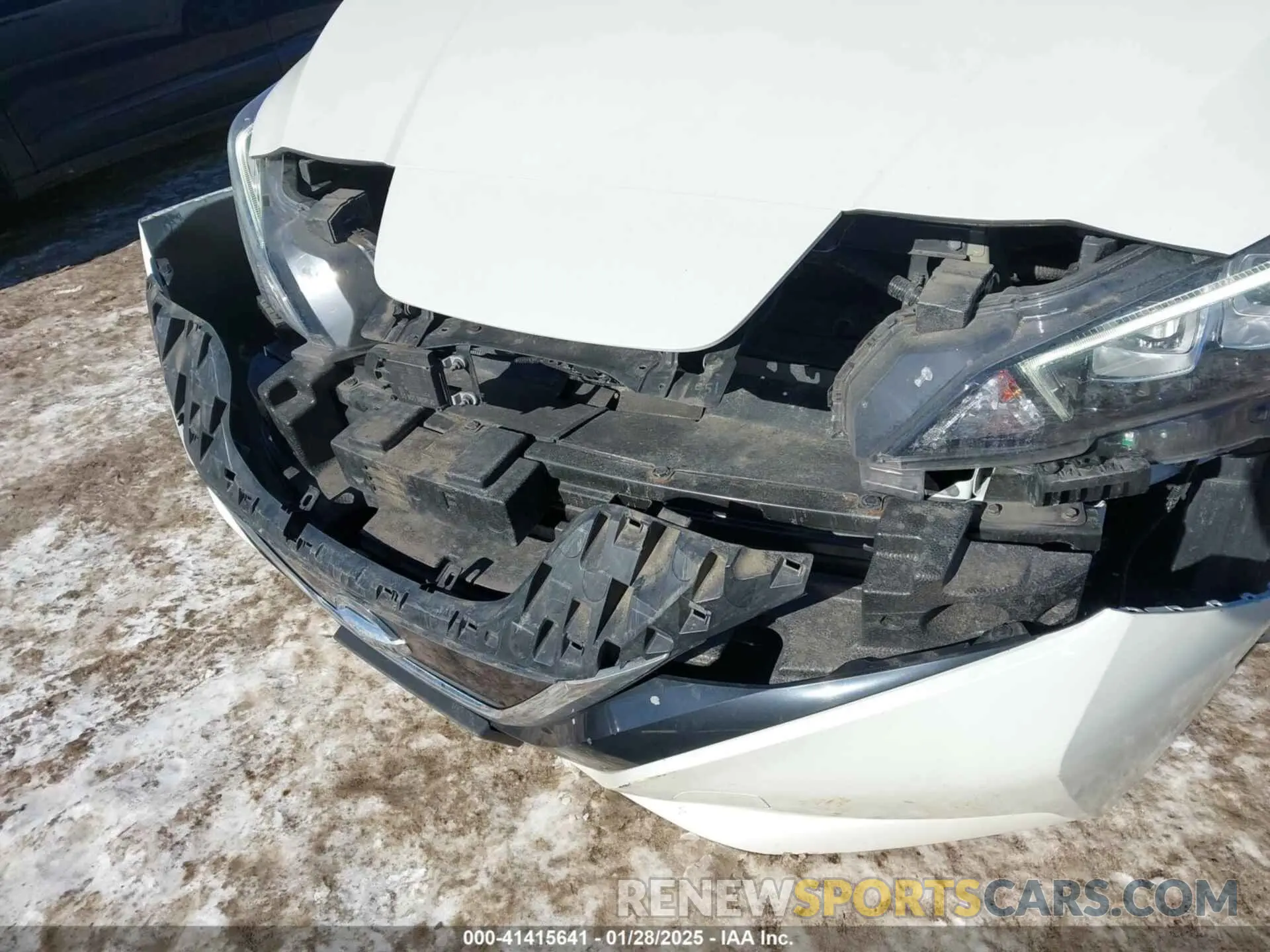 6 fotografías del automóvil dañado 1N4AZ1CP3KC305704 NISSAN LEAF 2019