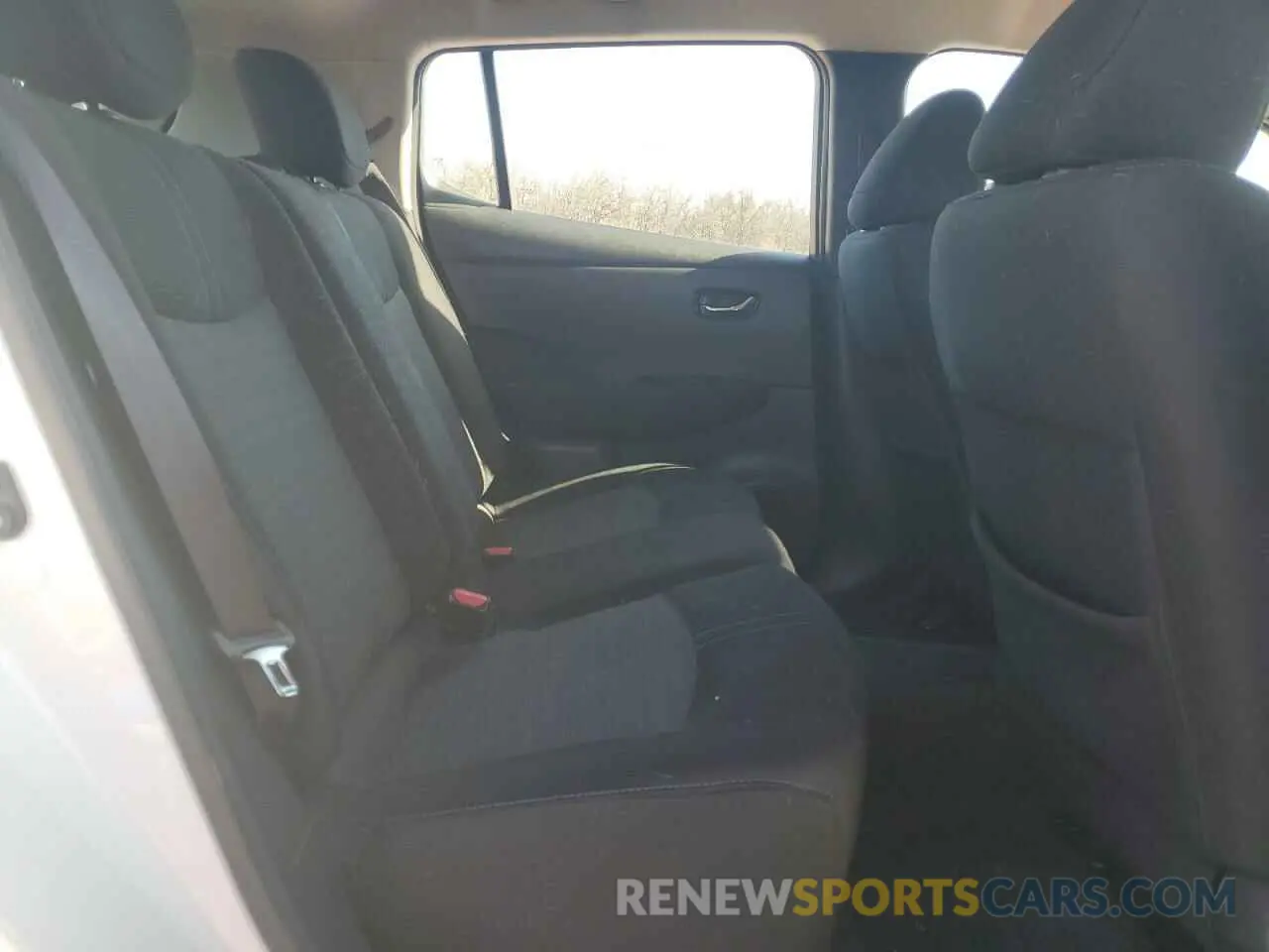 10 fotografías del automóvil dañado 1N4AZ1CP5KC302755 NISSAN LEAF 2019