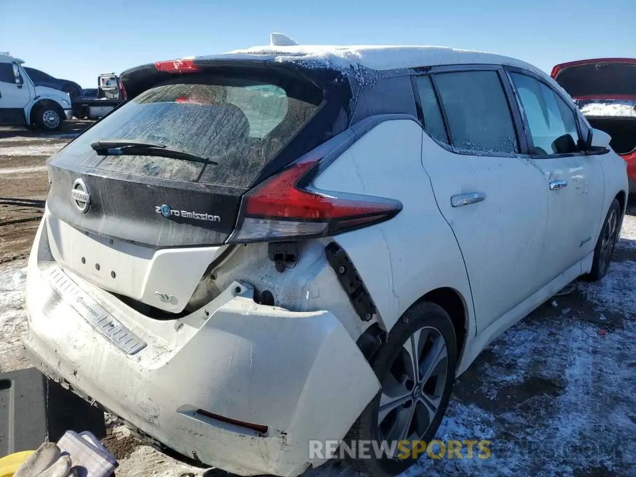3 fotografías del automóvil dañado 1N4AZ1CP5KC310287 NISSAN LEAF 2019