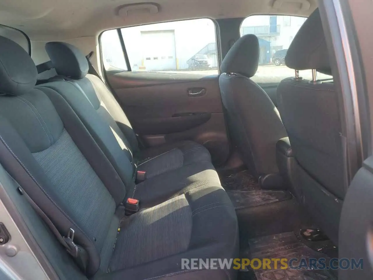 10 fotografías del automóvil dañado 1N4AZ1CP6KC316079 NISSAN LEAF 2019