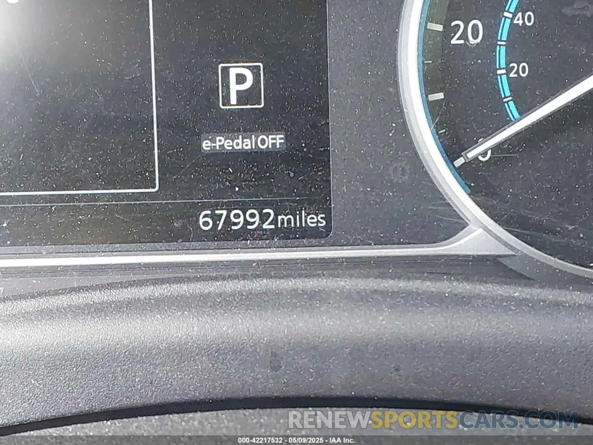 16 fotografías del automóvil dañado 1N4AZ1CP7KC303423 NISSAN LEAF 2019