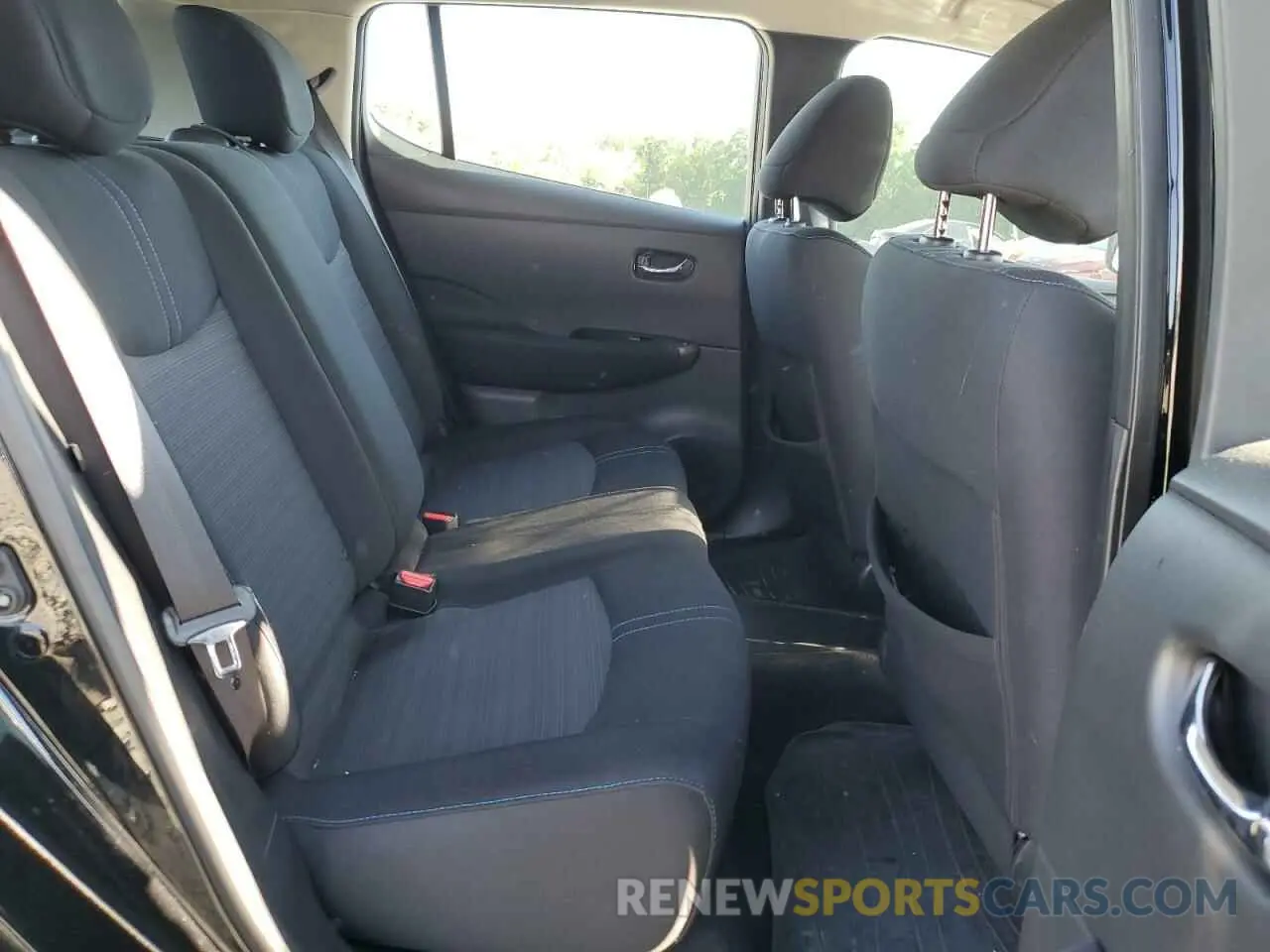 10 fotografías del automóvil dañado 1N4AZ1CP8KC313703 NISSAN LEAF 2019