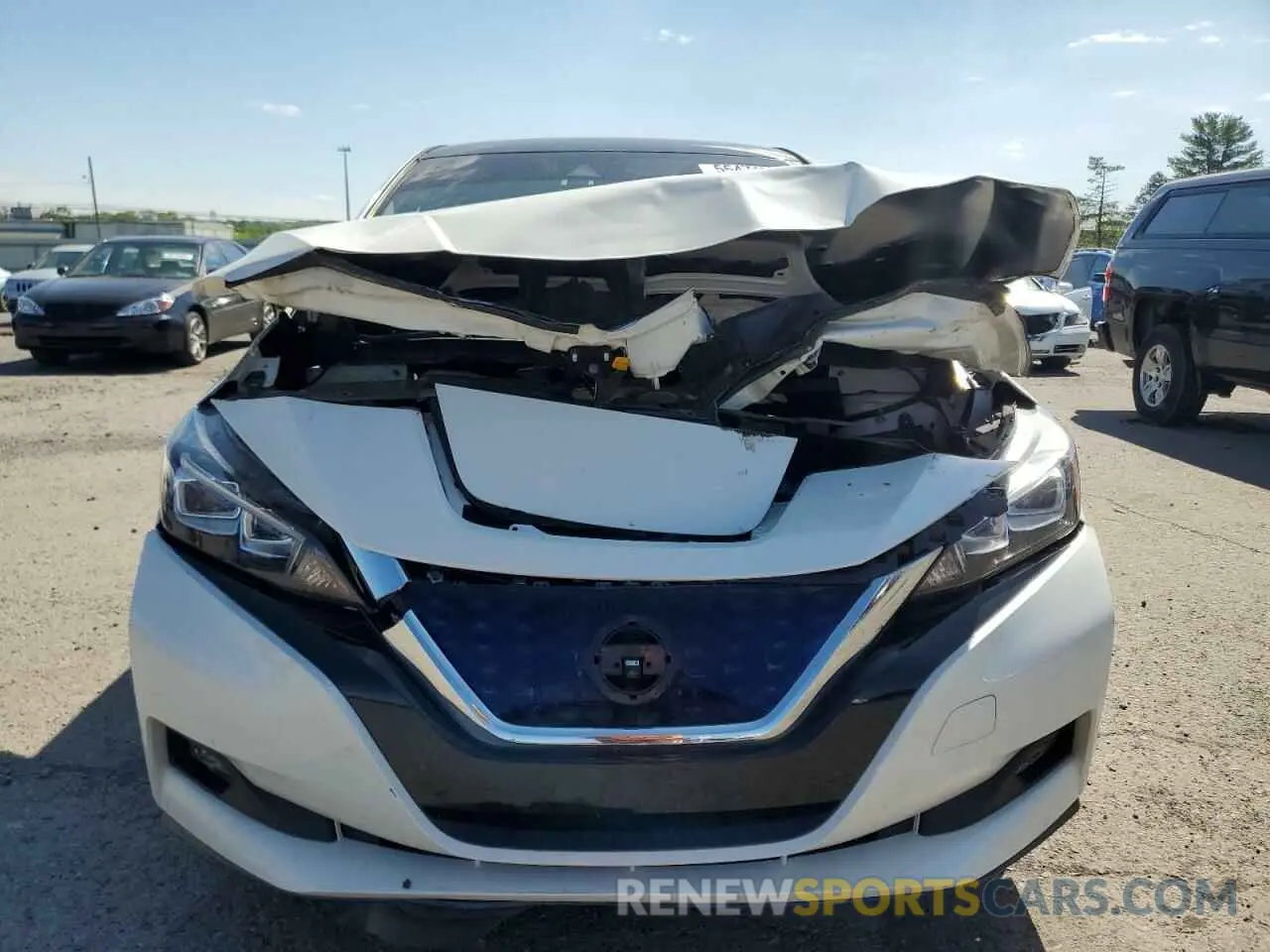 5 fotografías del automóvil dañado 1N4BZ1CP1KC313627 NISSAN LEAF 2019