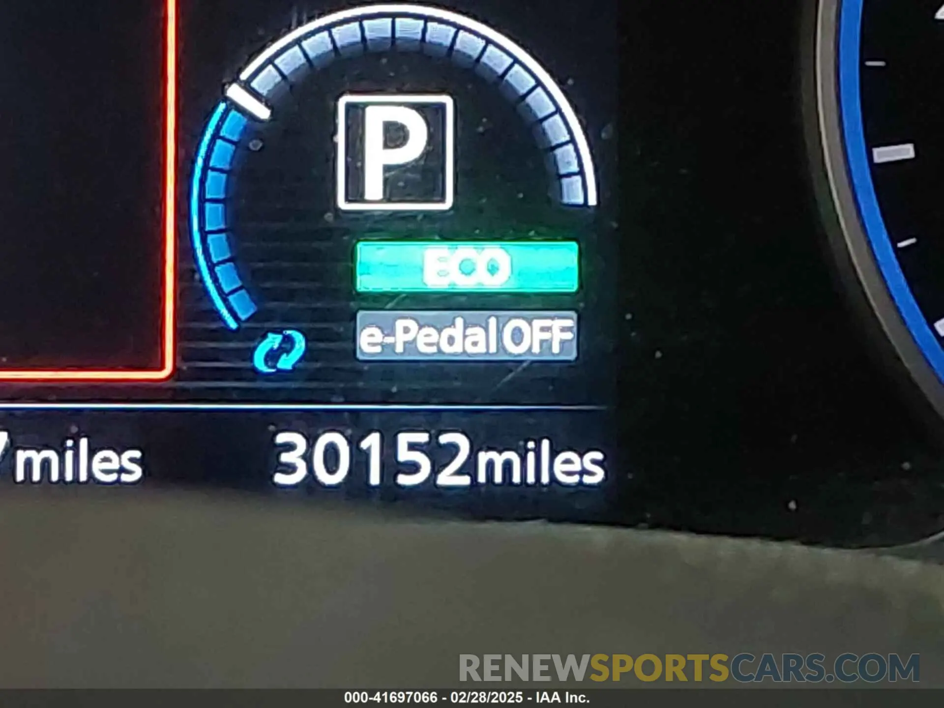 15 fotografías del automóvil dañado 1N4BZ1CP1KC319590 NISSAN LEAF 2019