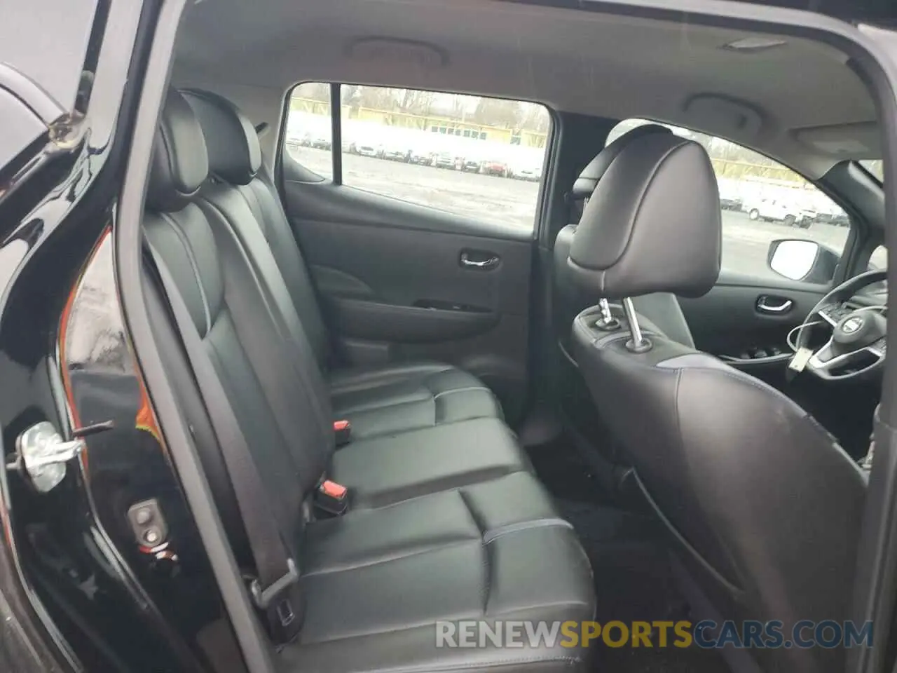 10 fotografías del automóvil dañado 1N4BZ1CP2KC318044 NISSAN LEAF 2019