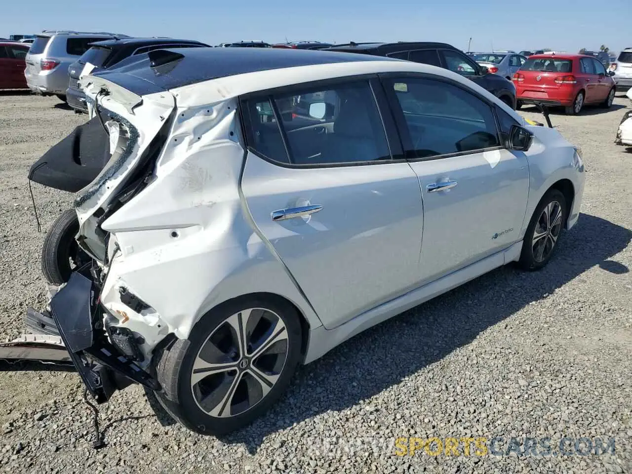3 fotografías del automóvil dañado 1N4BZ1CP4KC312584 NISSAN LEAF 2019