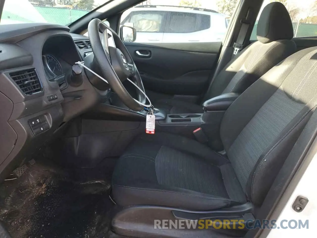 7 fotografías del automóvil dañado 1N4BZ1BP8LC310193 NISSAN LEAF 2020