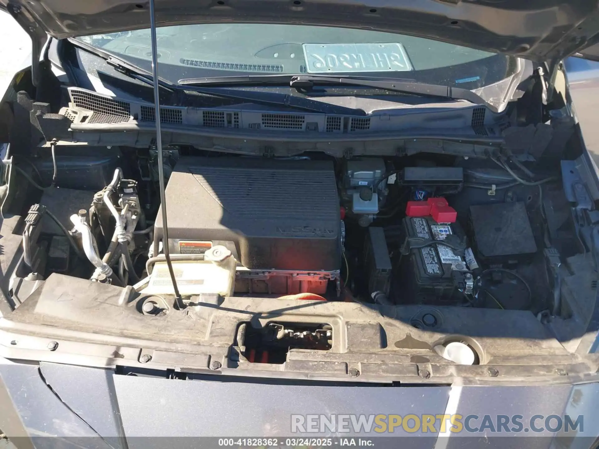 10 fotografías del automóvil dañado 1N4AZ1CV4MC551890 NISSAN LEAF 2021