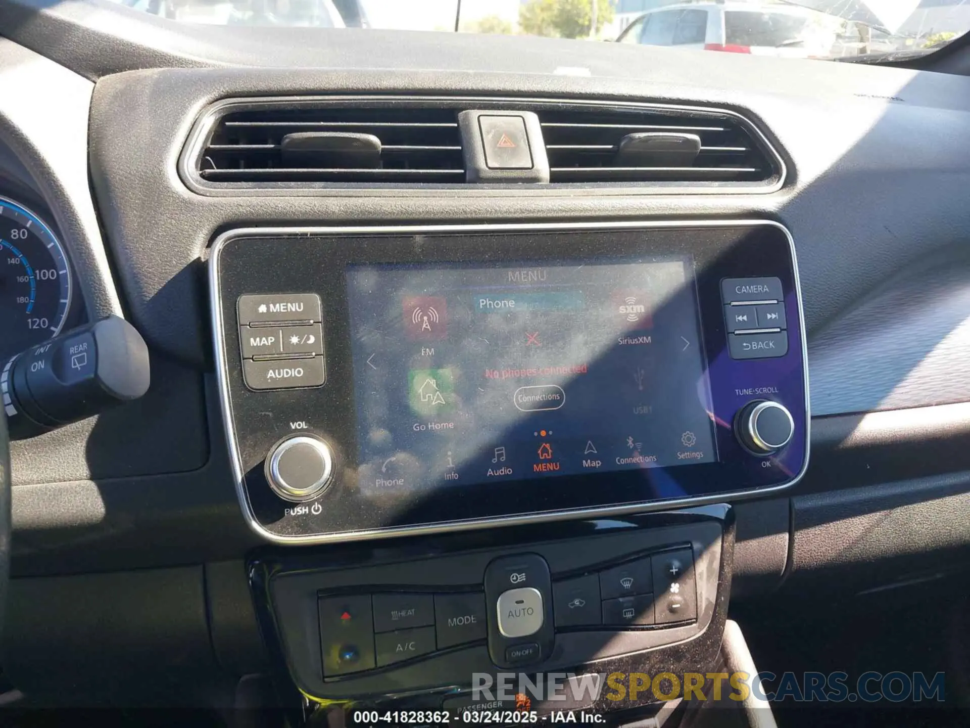 18 fotografías del automóvil dañado 1N4AZ1CV4MC551890 NISSAN LEAF 2021