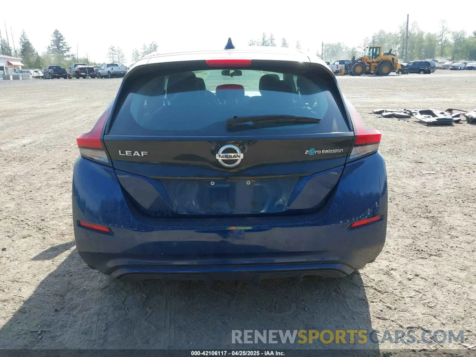 16 fotografías del automóvil dañado 1N4AZ1BV6NC555913 NISSAN LEAF 2022