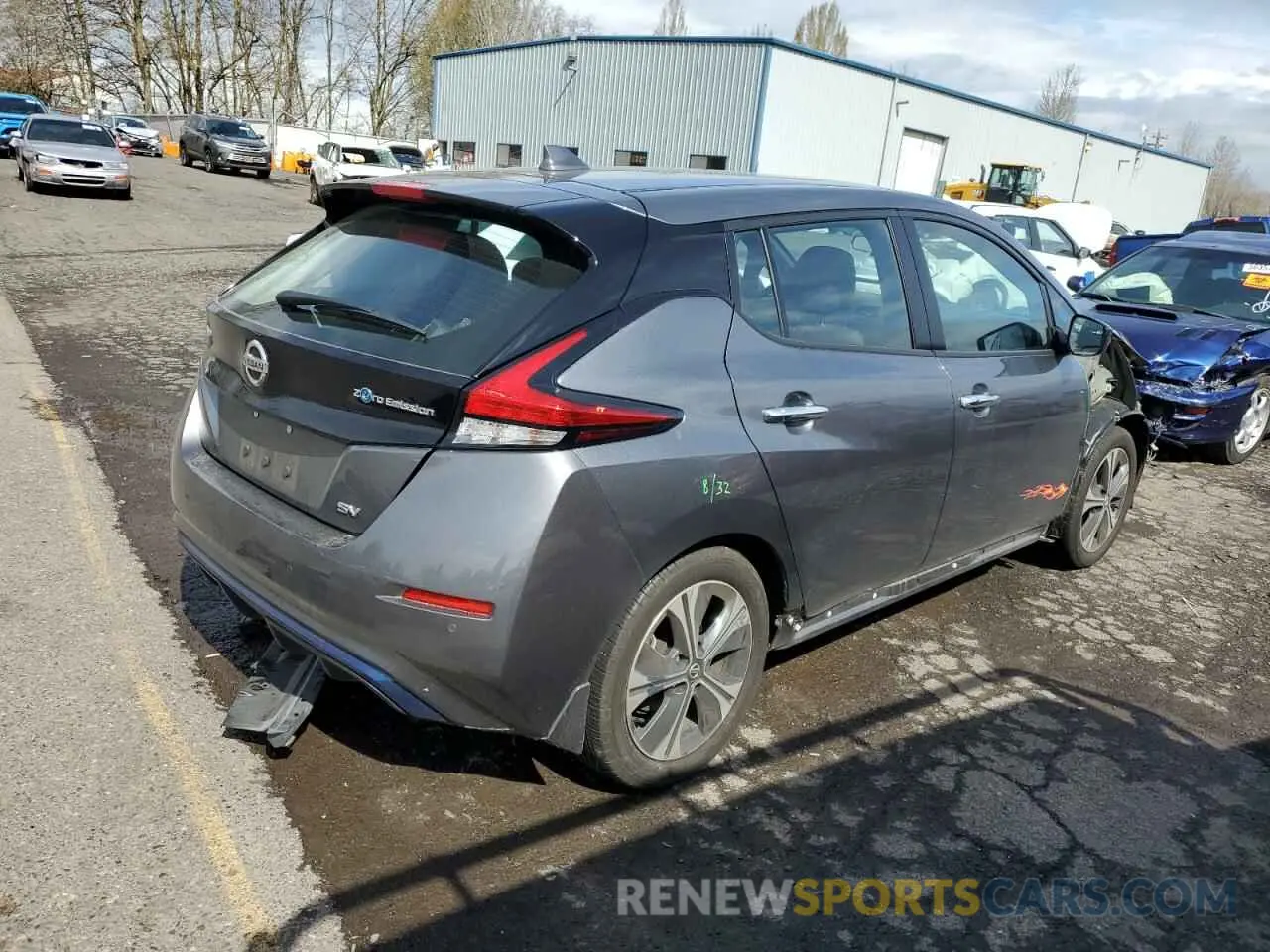 3 fotografías del automóvil dañado 1N4AZ1CV1NC555235 NISSAN LEAF 2022