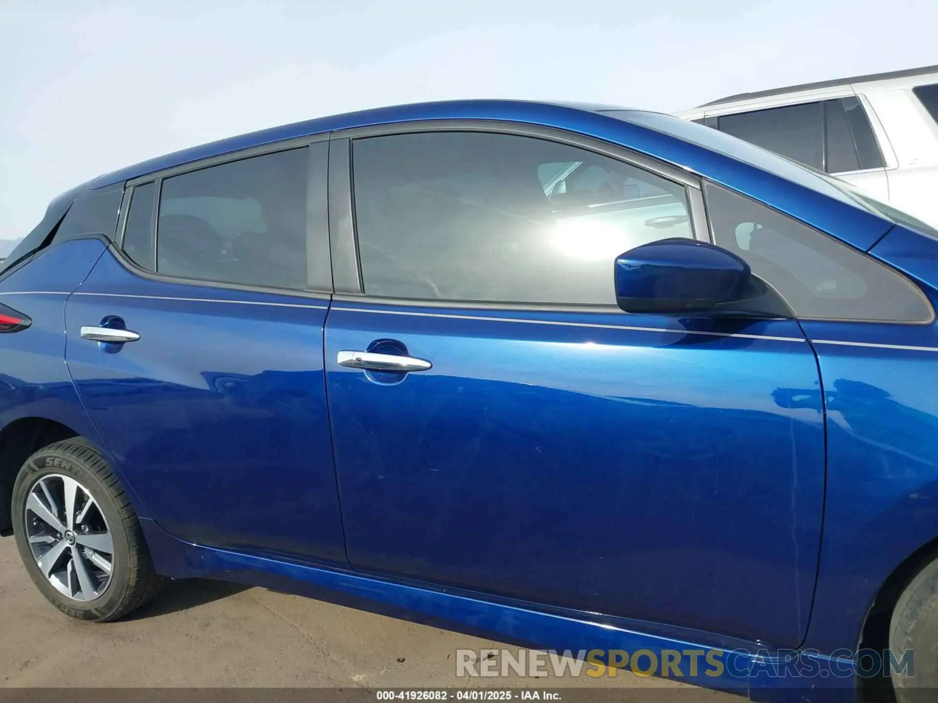 13 fotografías del automóvil dañado 1N4BZ1BV7NC562180 NISSAN LEAF 2022