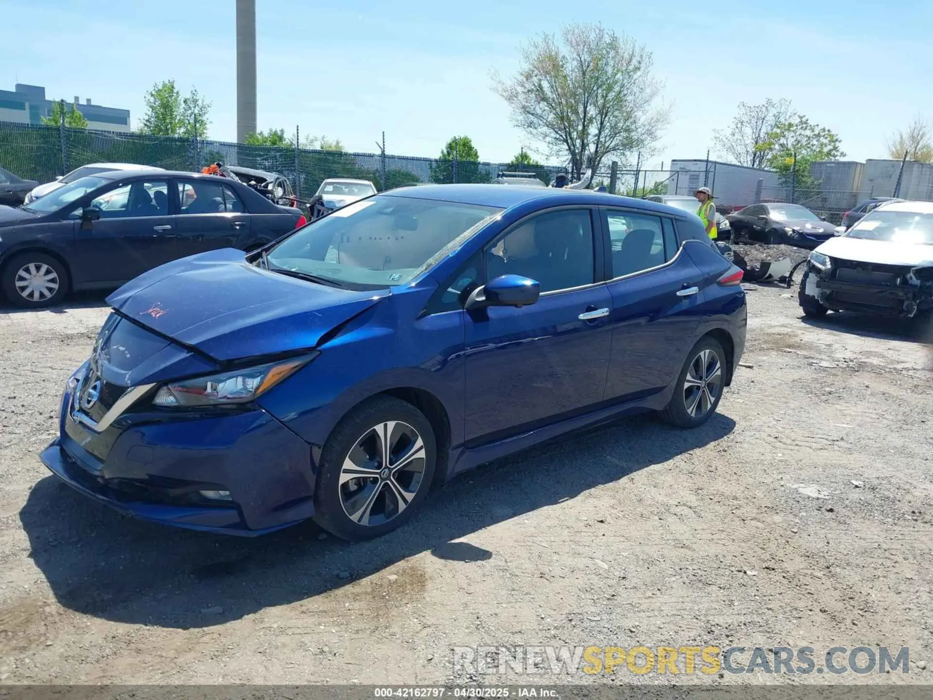 2 fotografías del automóvil dañado 1N4BZ1CV1NC553571 NISSAN LEAF 2022