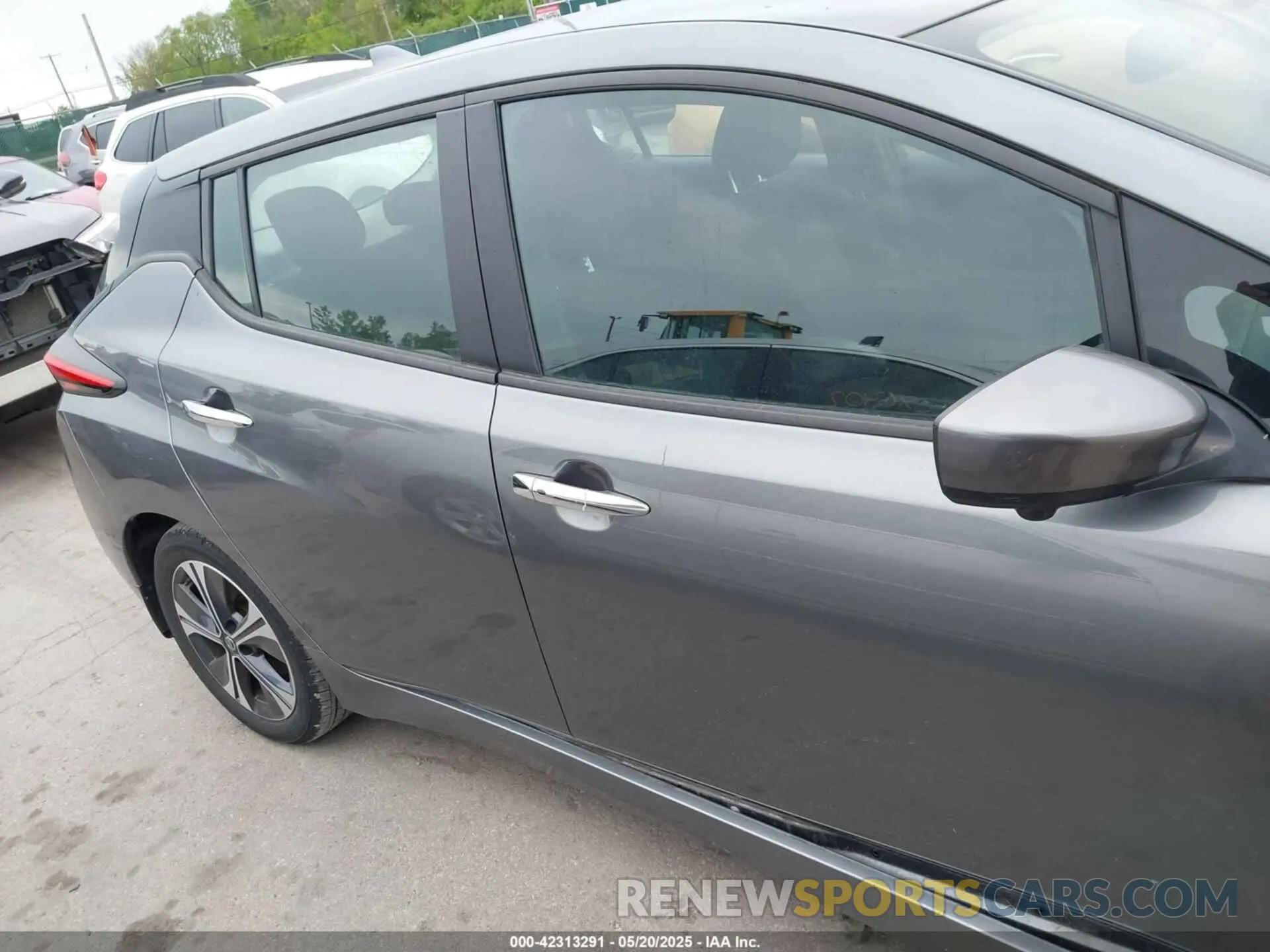 13 fotografías del automóvil dañado 1N4BZ1CV4NC562331 NISSAN LEAF 2022