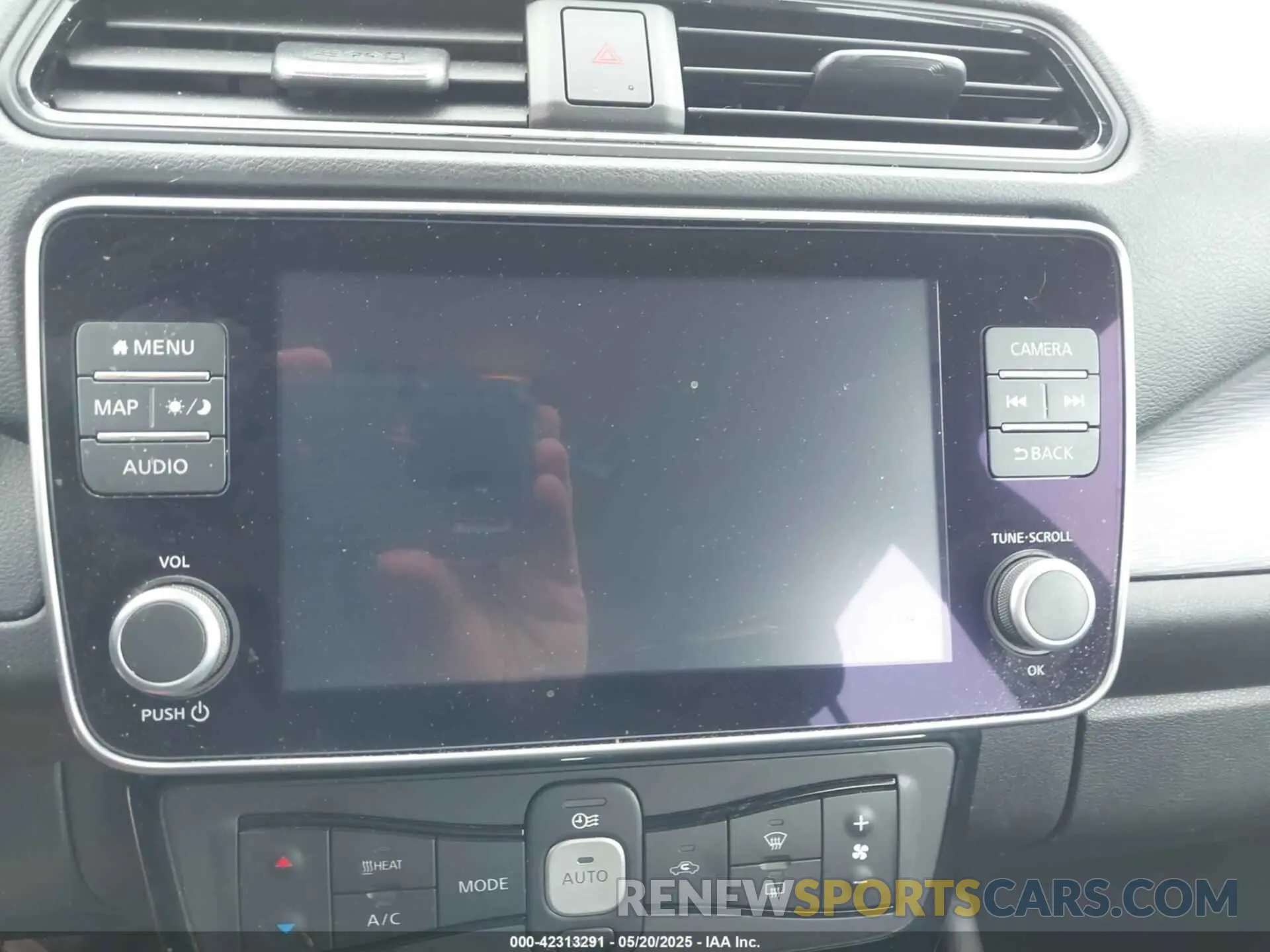 17 fotografías del automóvil dañado 1N4BZ1CV4NC562331 NISSAN LEAF 2022