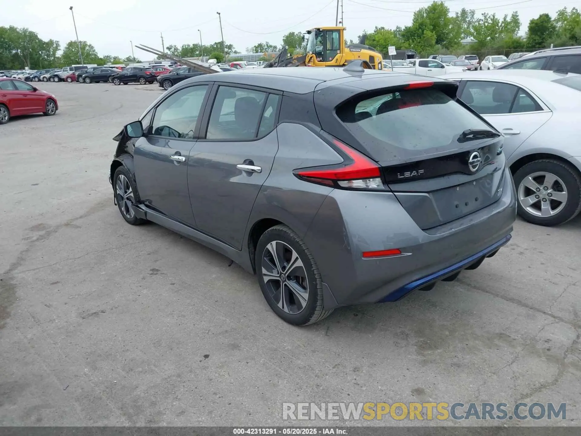 3 fotografías del automóvil dañado 1N4BZ1CV4NC562331 NISSAN LEAF 2022