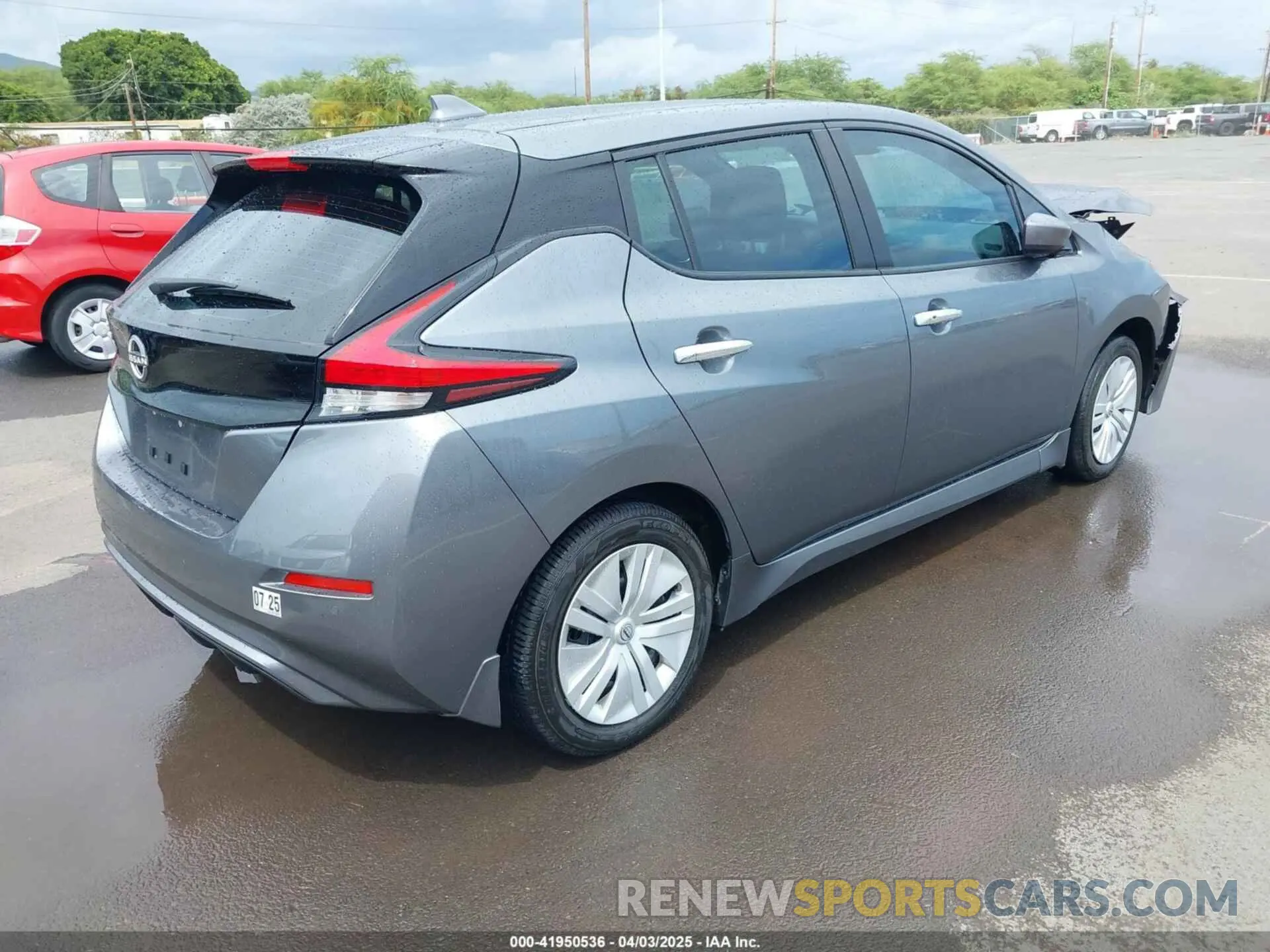 4 fotografías del automóvil dañado 1N4AZ1BV1PC562206 NISSAN LEAF 2023