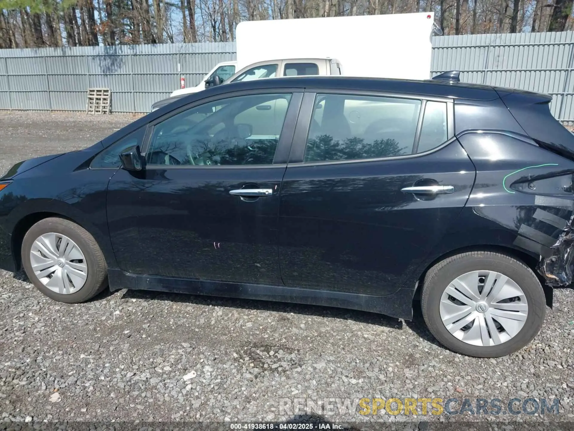 14 fotografías del automóvil dañado 1N4AZ1BV6PC560452 NISSAN LEAF 2023