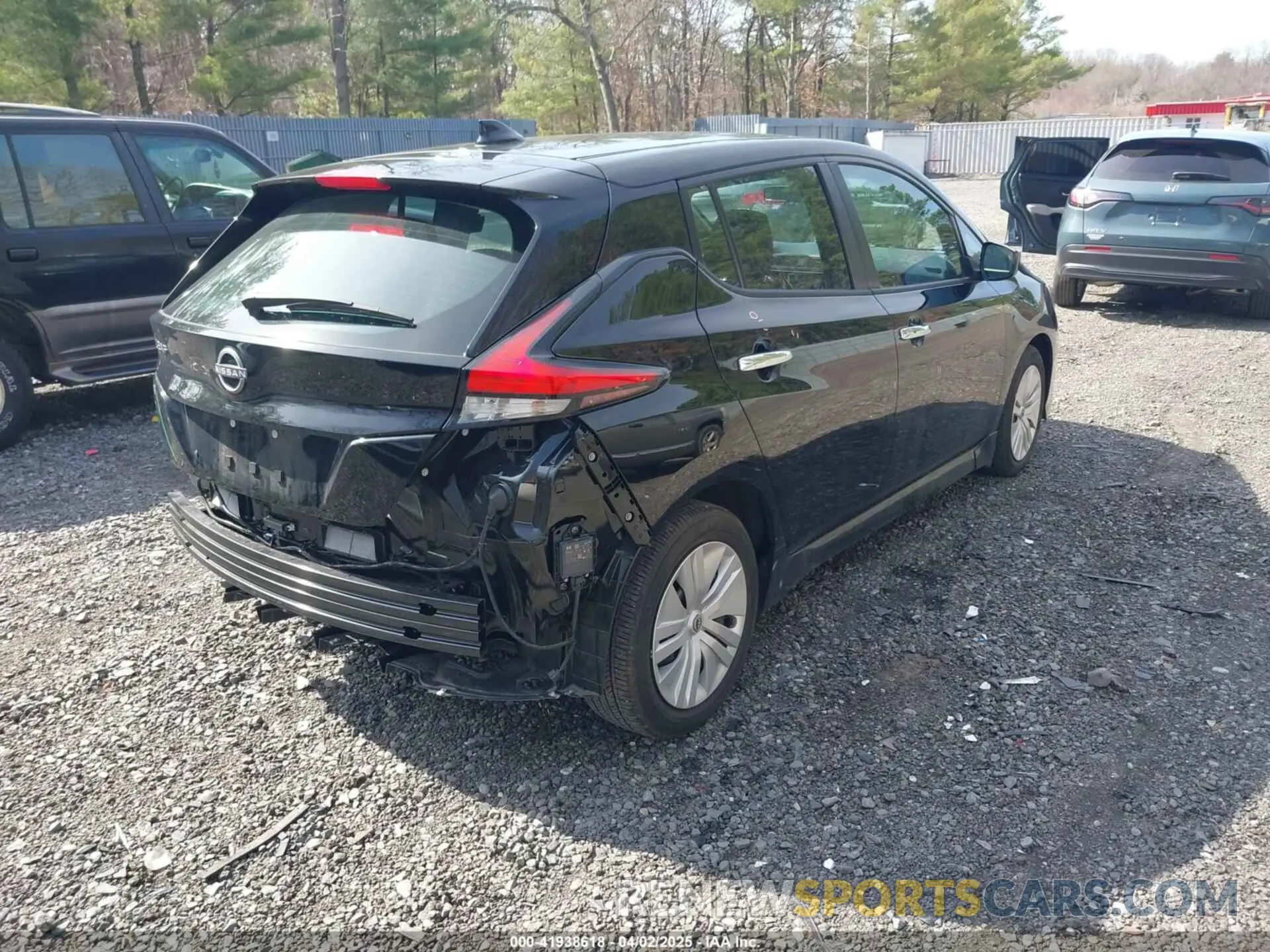 4 fotografías del automóvil dañado 1N4AZ1BV6PC560452 NISSAN LEAF 2023