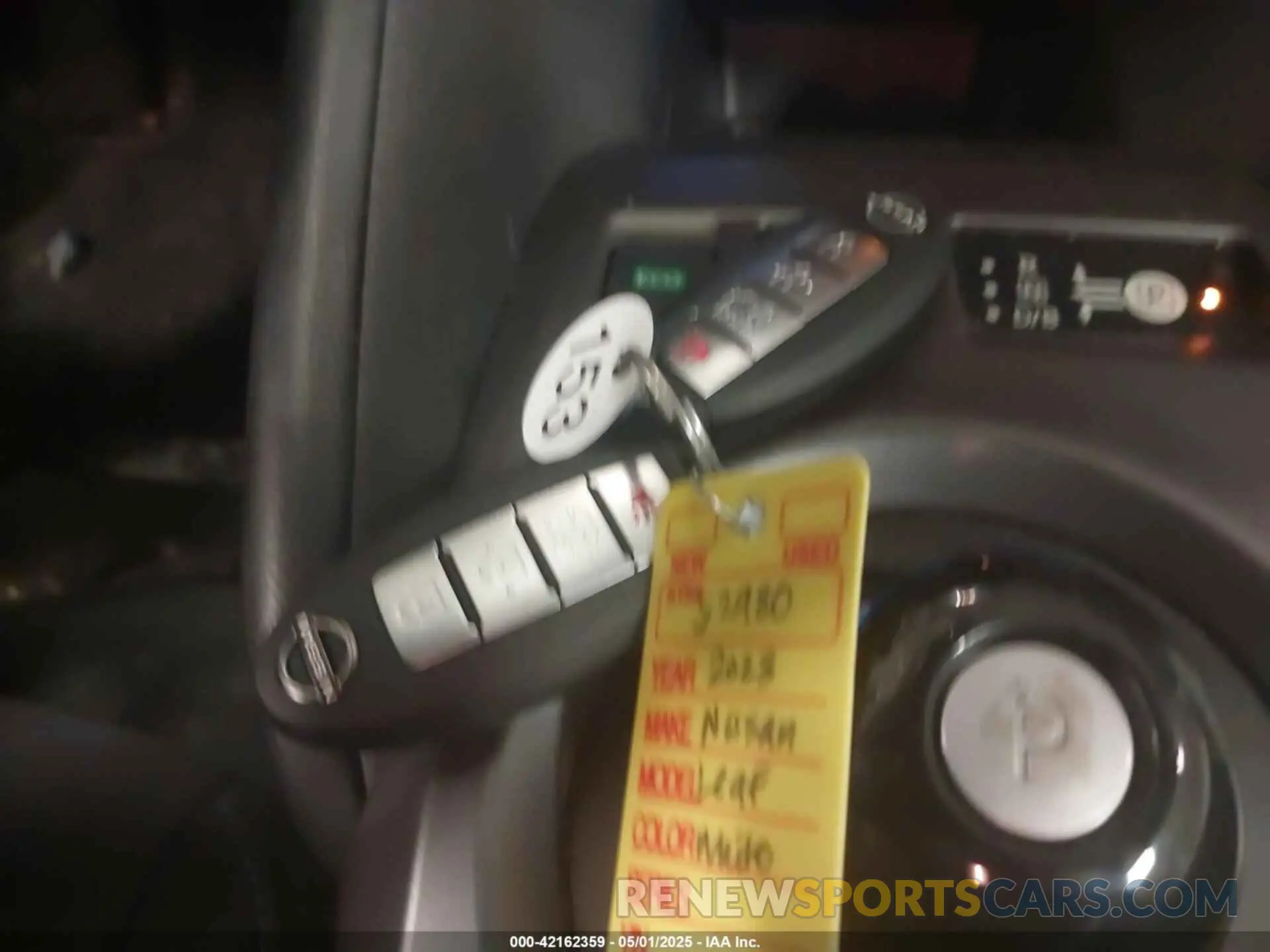 11 fotografías del automóvil dañado 1N4AZ1BV8PC559724 NISSAN LEAF 2023