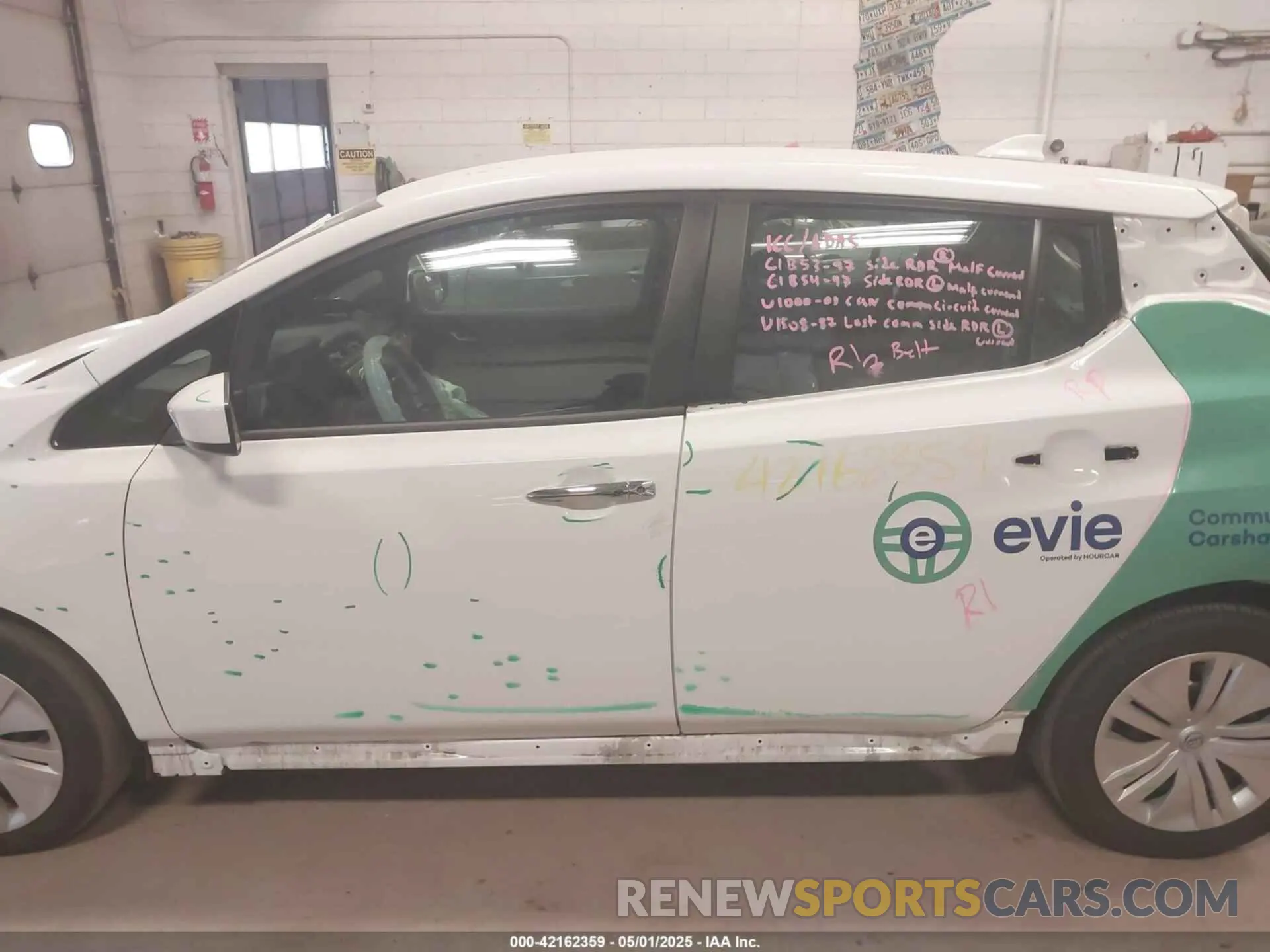 14 fotografías del automóvil dañado 1N4AZ1BV8PC559724 NISSAN LEAF 2023