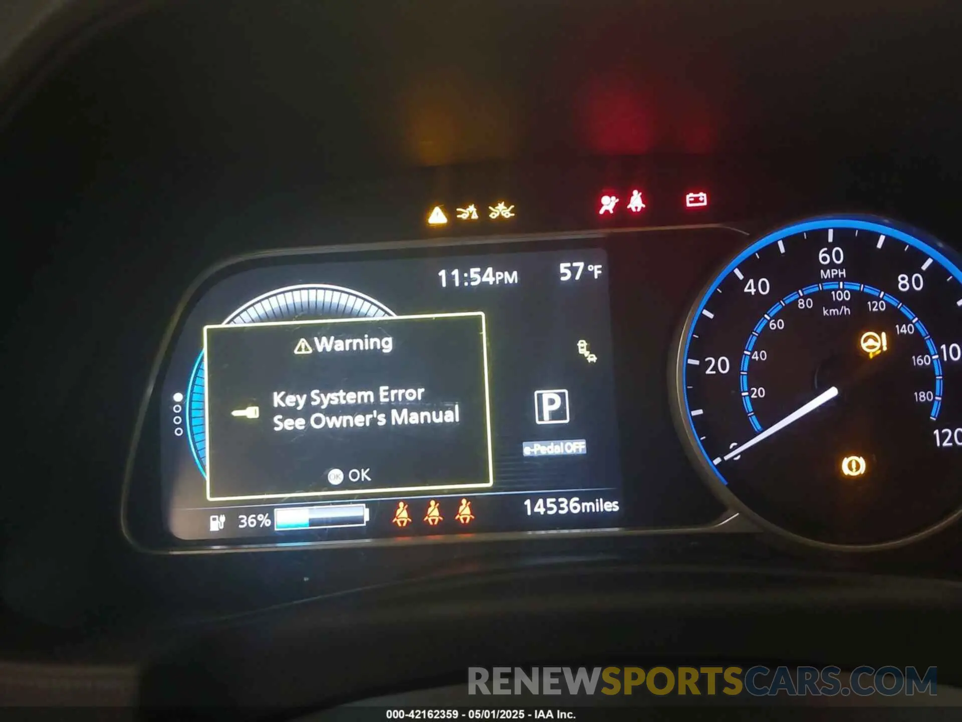 17 fotografías del automóvil dañado 1N4AZ1BV8PC559724 NISSAN LEAF 2023