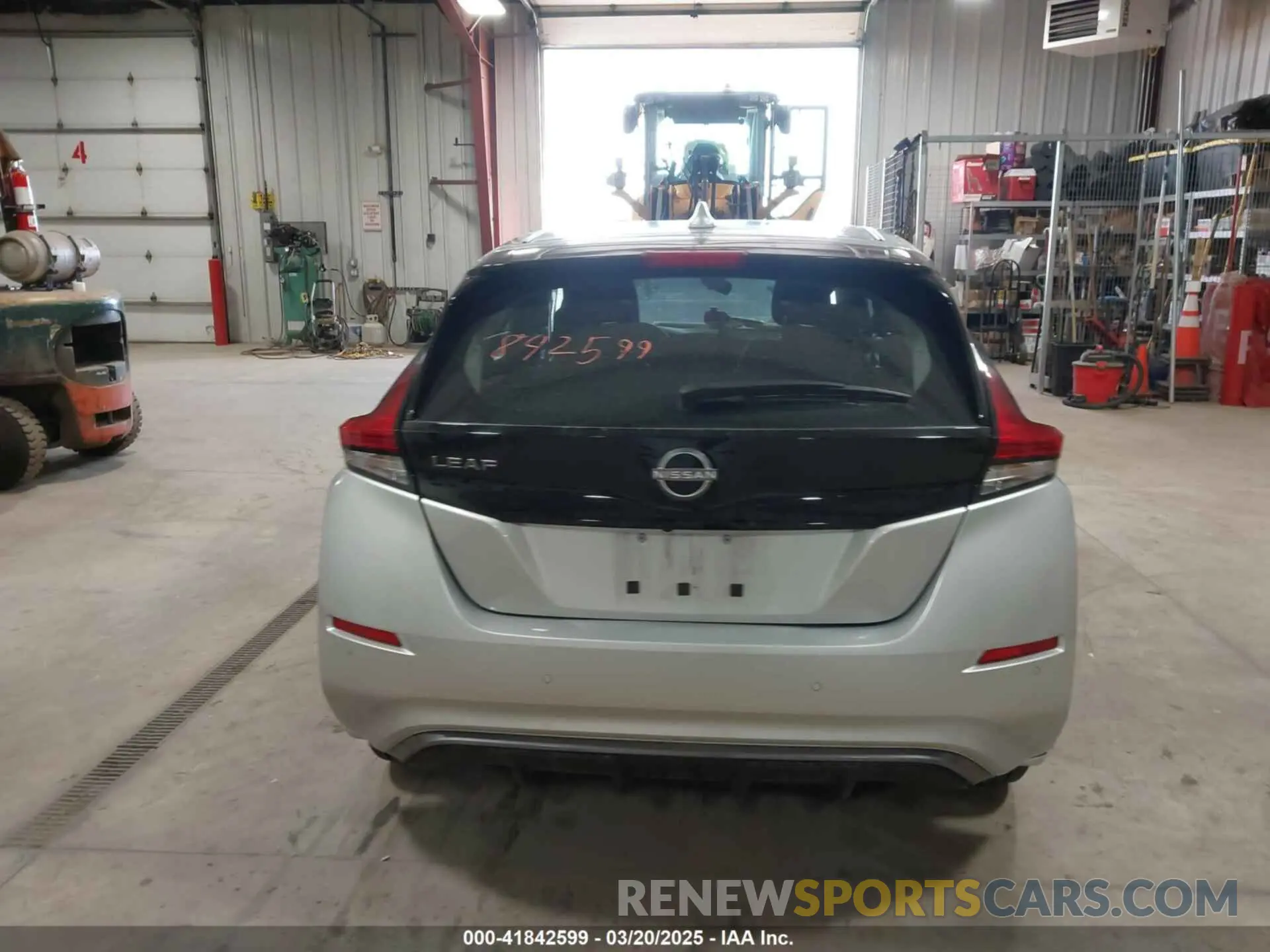 16 fotografías del automóvil dañado 1N4AZ1BV9PC559344 NISSAN LEAF 2023