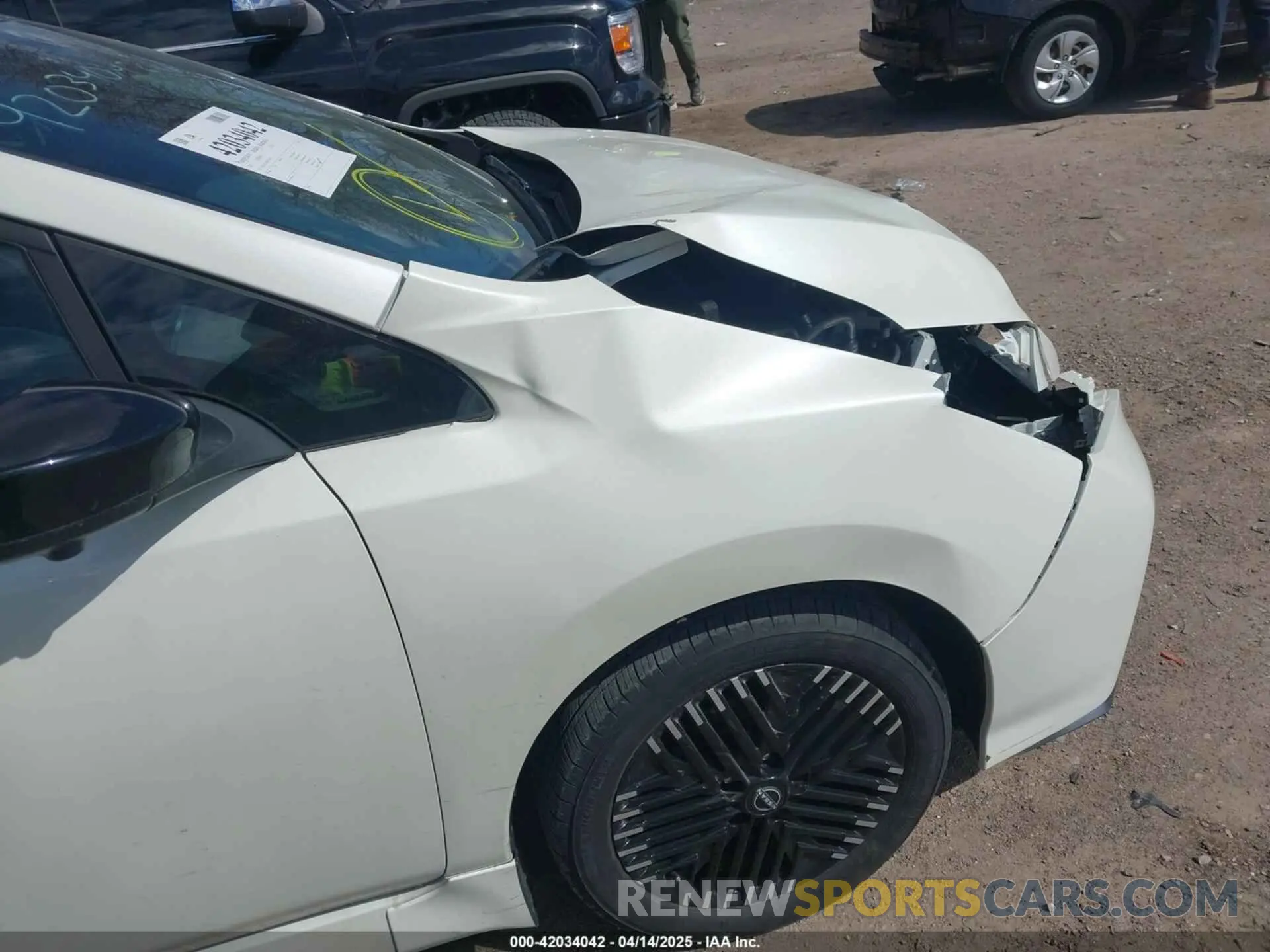 19 fotografías del automóvil dañado 1N4CZ1CV4PC557184 NISSAN LEAF 2023