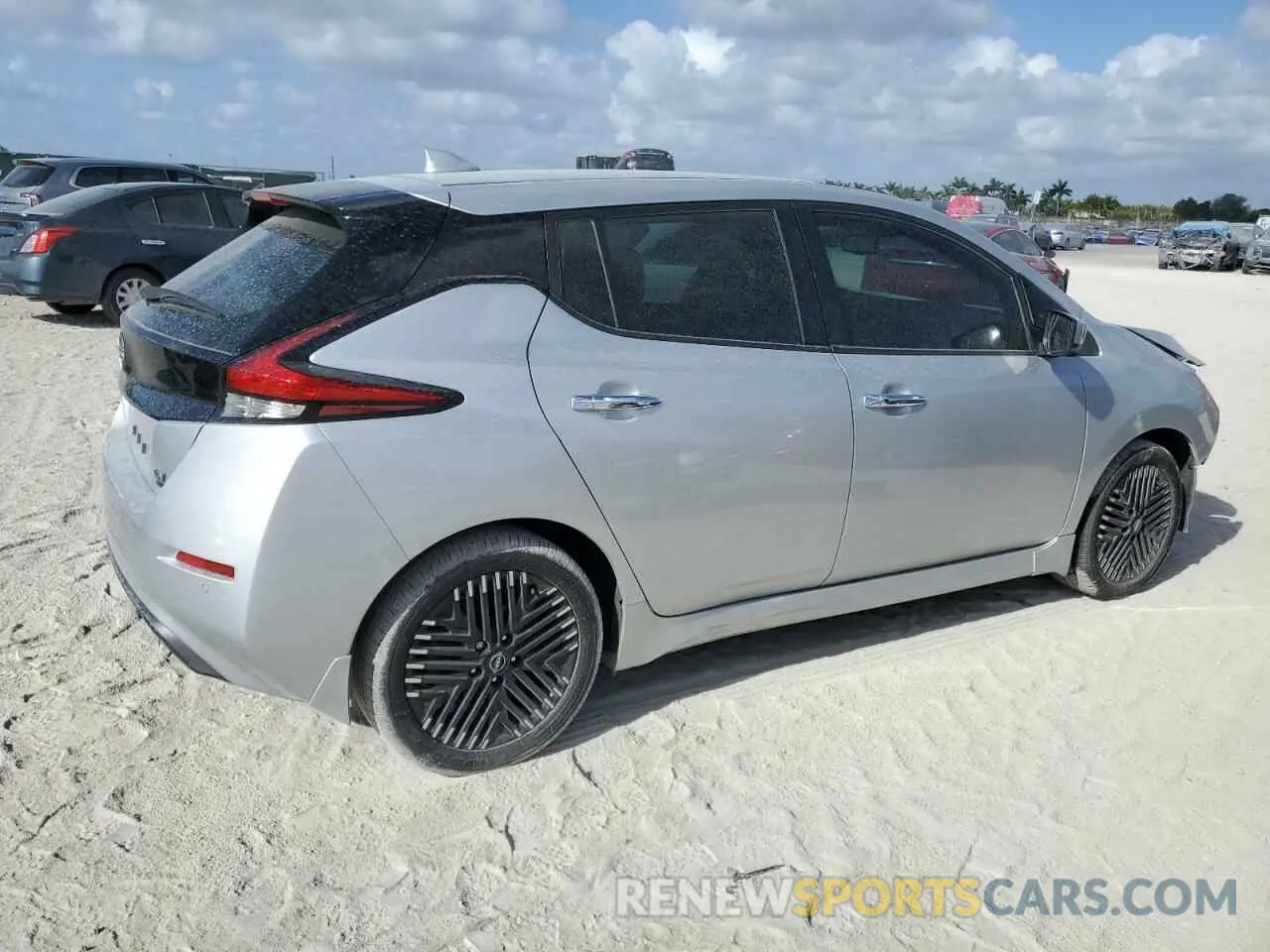 3 fotografías del automóvil dañado 1N4CZ1CV4PC559467 NISSAN LEAF 2023