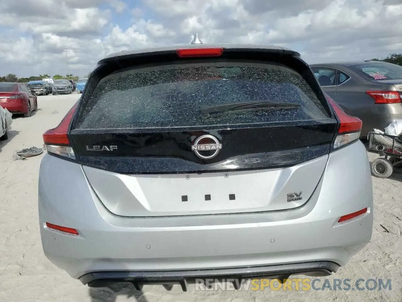 6 fotografías del automóvil dañado 1N4CZ1CV4PC559467 NISSAN LEAF 2023